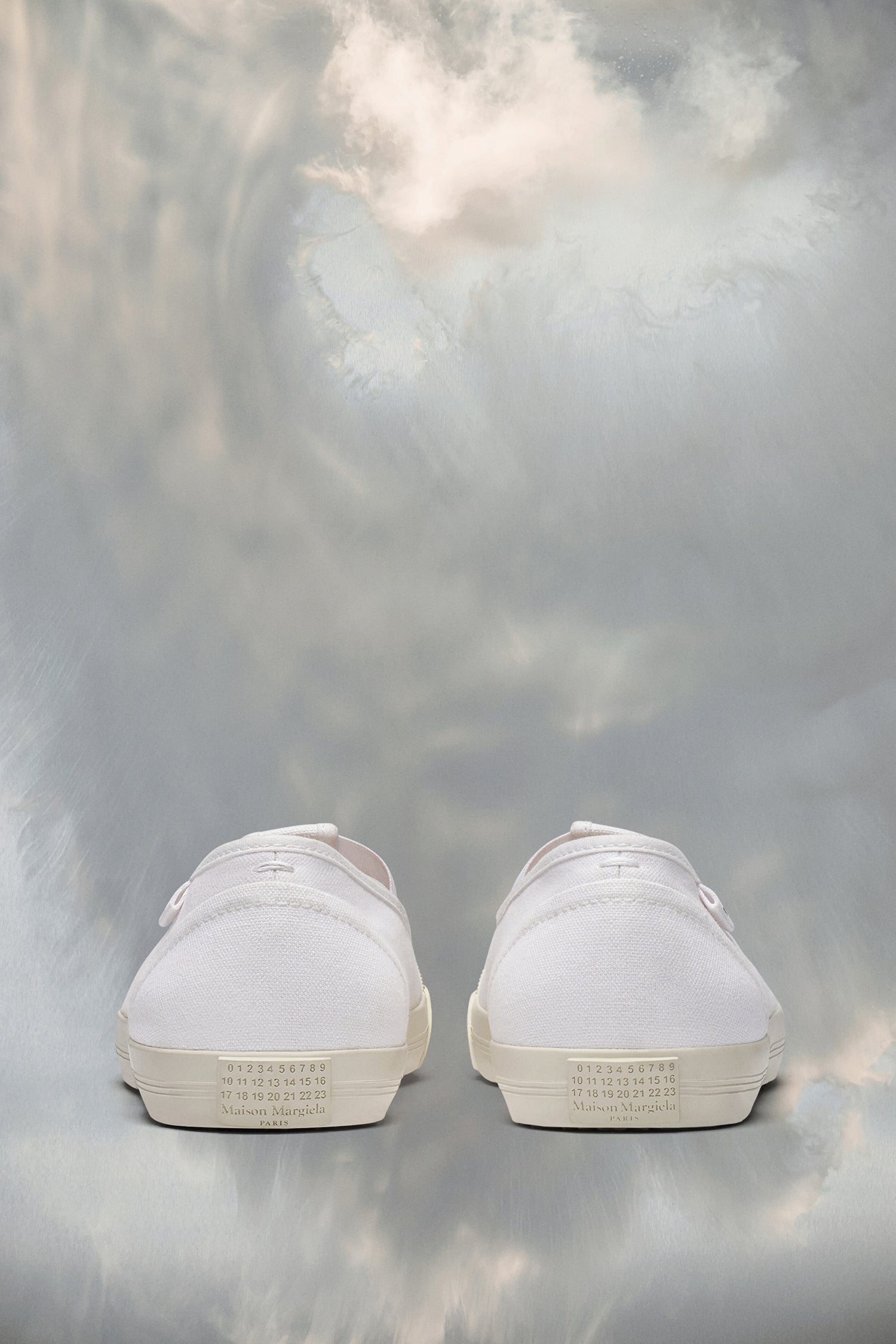 TABI ON THE DECK MARY-JANES IN WHITE, SS24