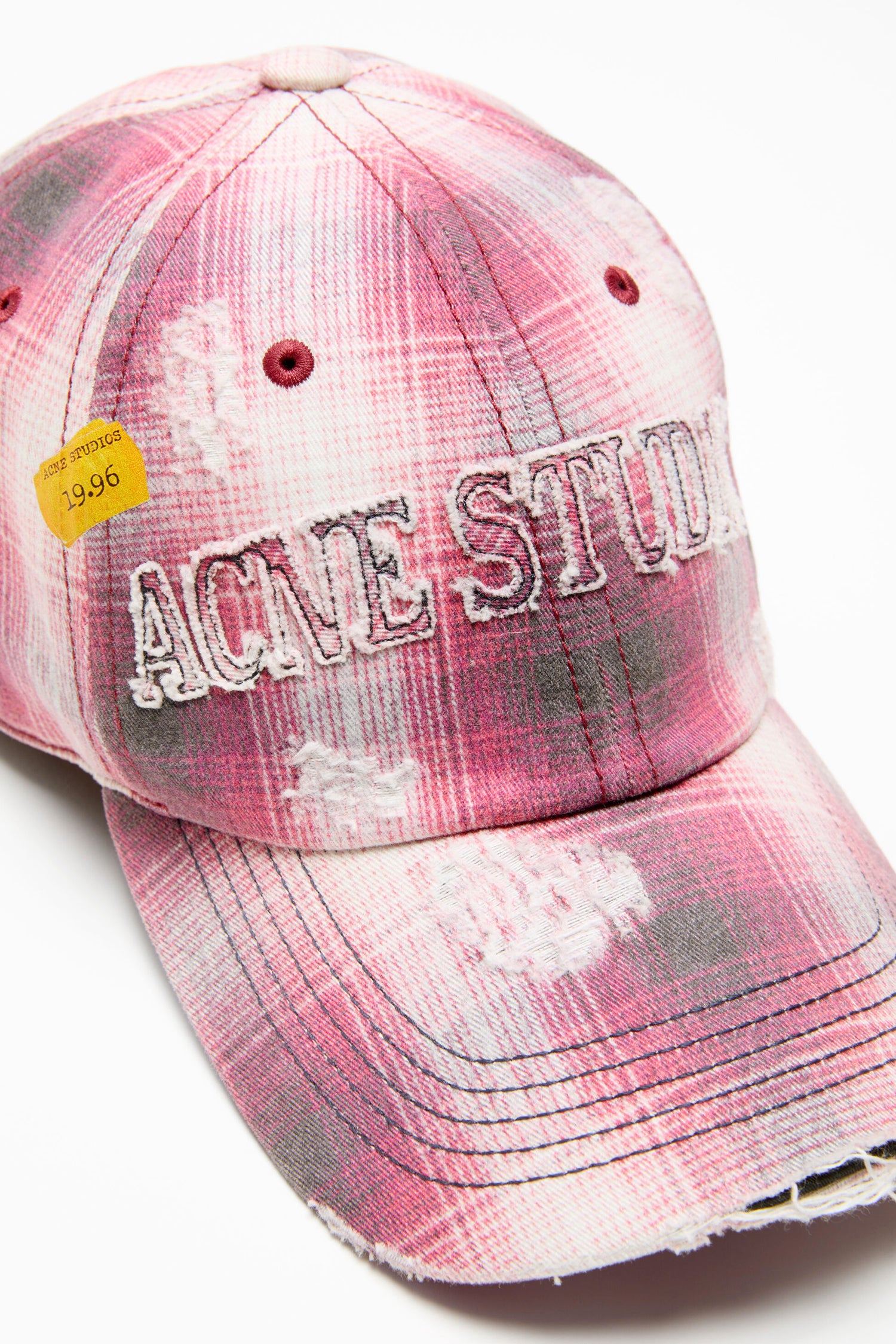 DISTRESSED CAP IN RED/BLUE, FW25