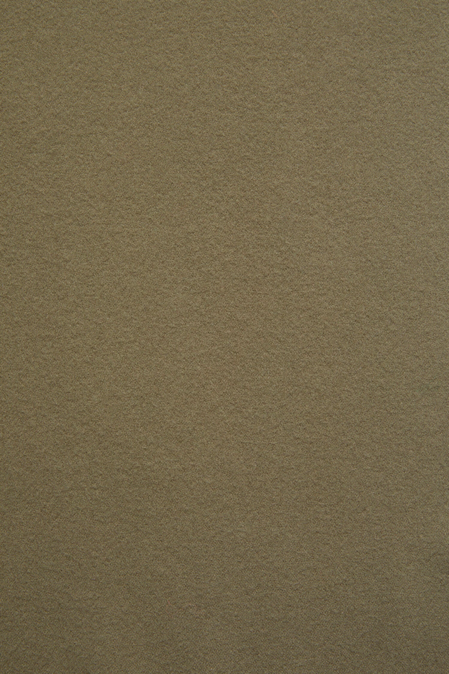 SKINNY FRINGE WOOL SCARF IN KHAKI GREEN