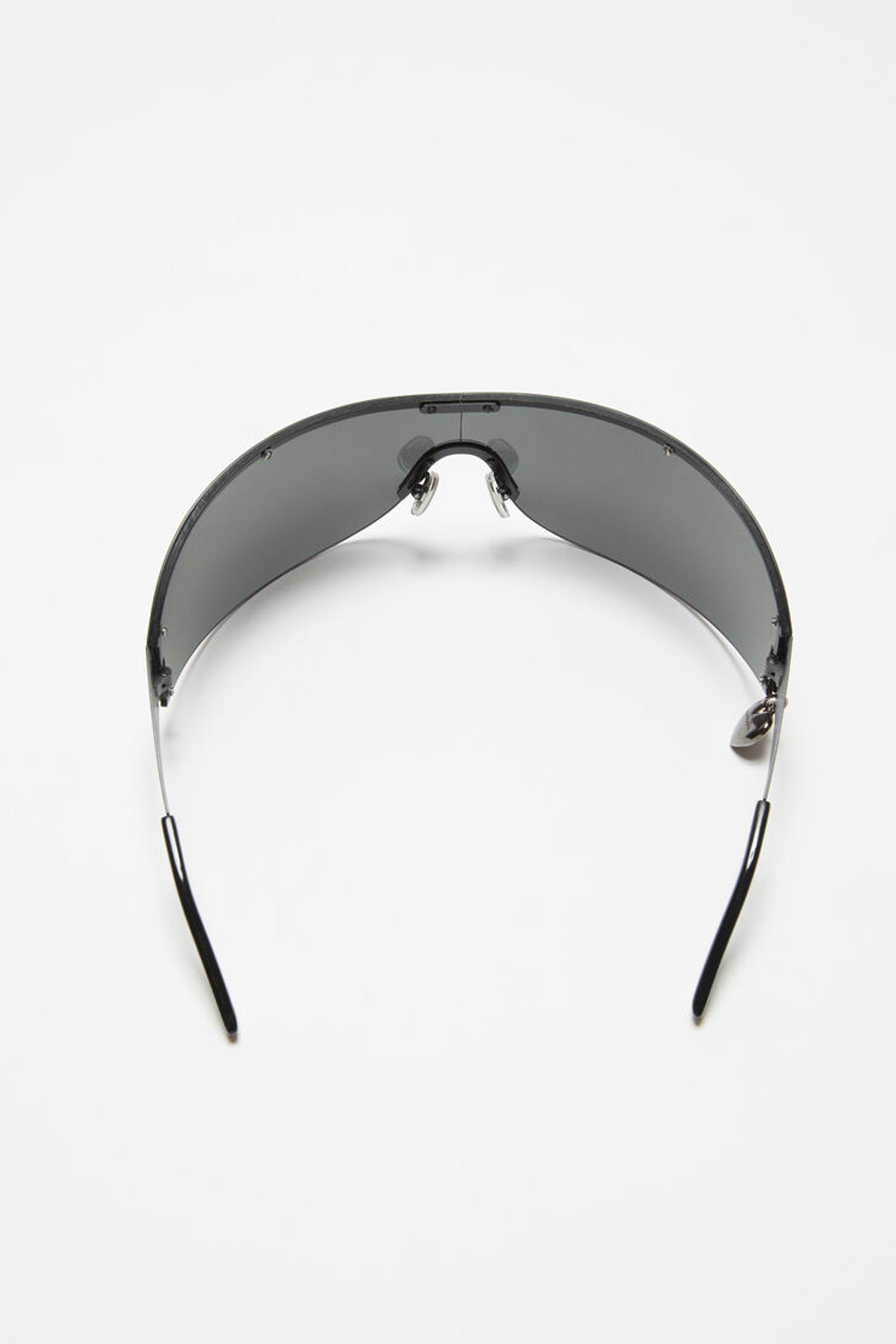 METAL FRAME SUNGLASSES IN BLACK/BLACK