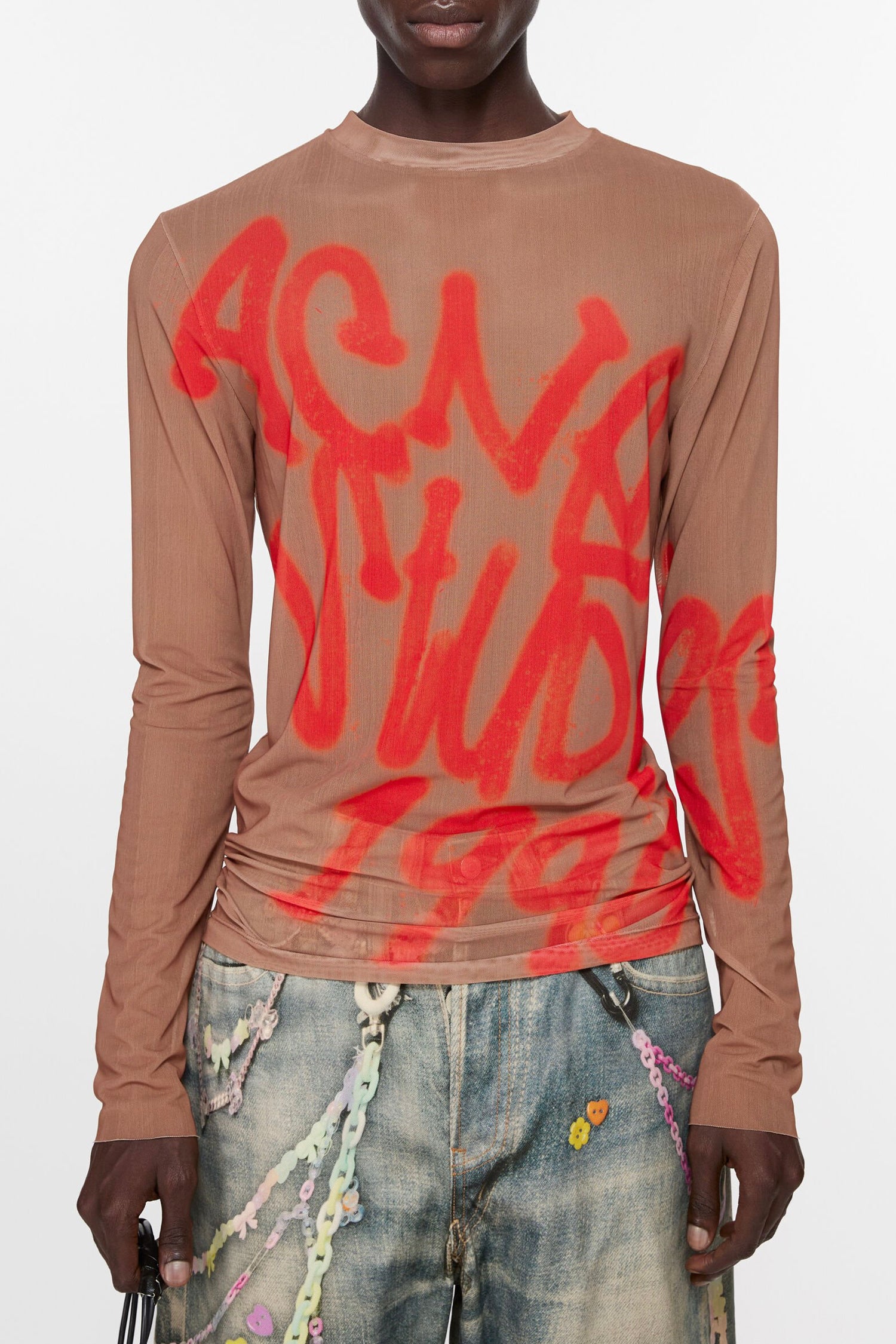 LONG SLEEVE T-SHIRT SPRAYED LOGO IN TAUPE BEIGE, SS25