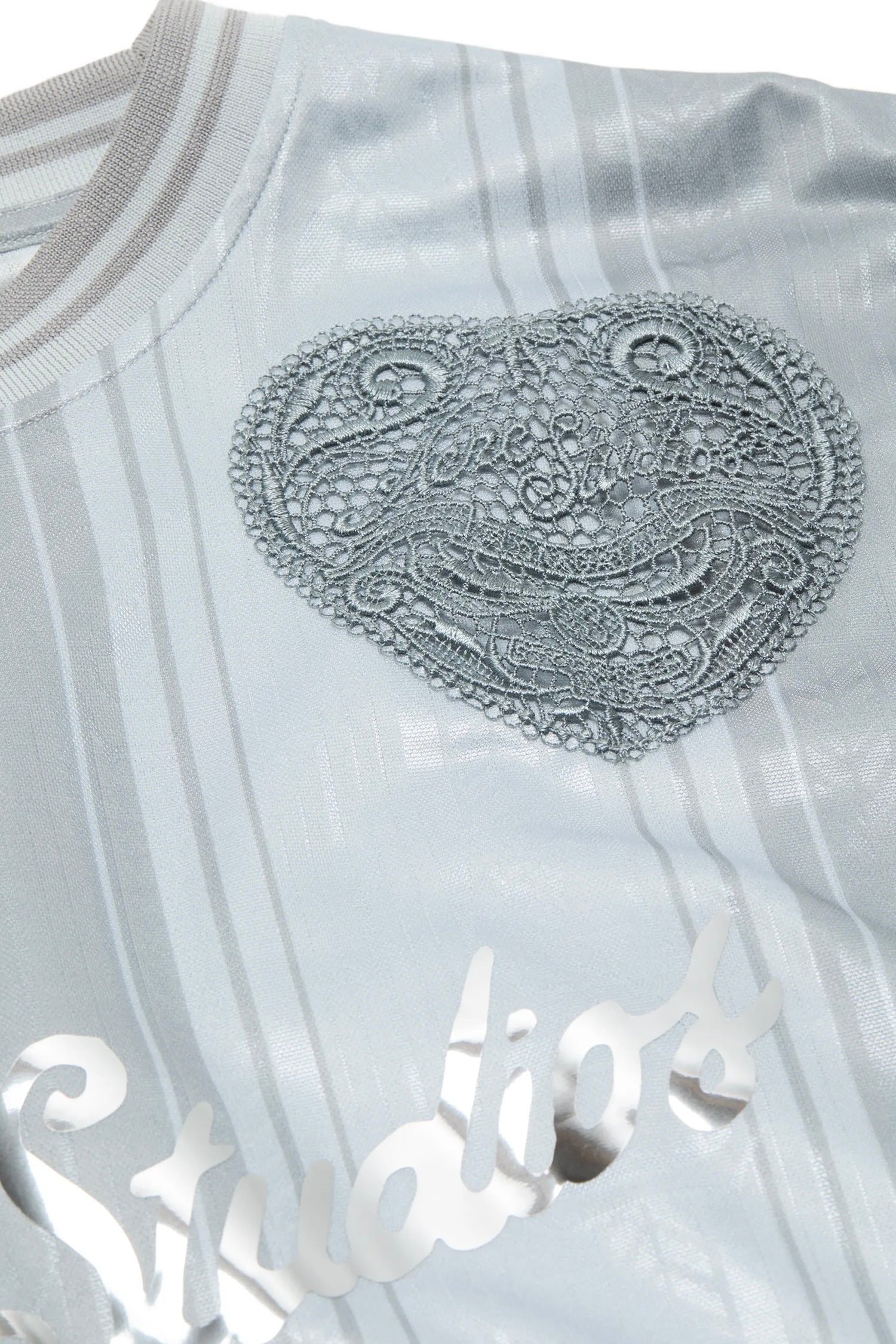 FOOTBALL JERSEY WITH HEART APPLIQUE IN GREY, SS26