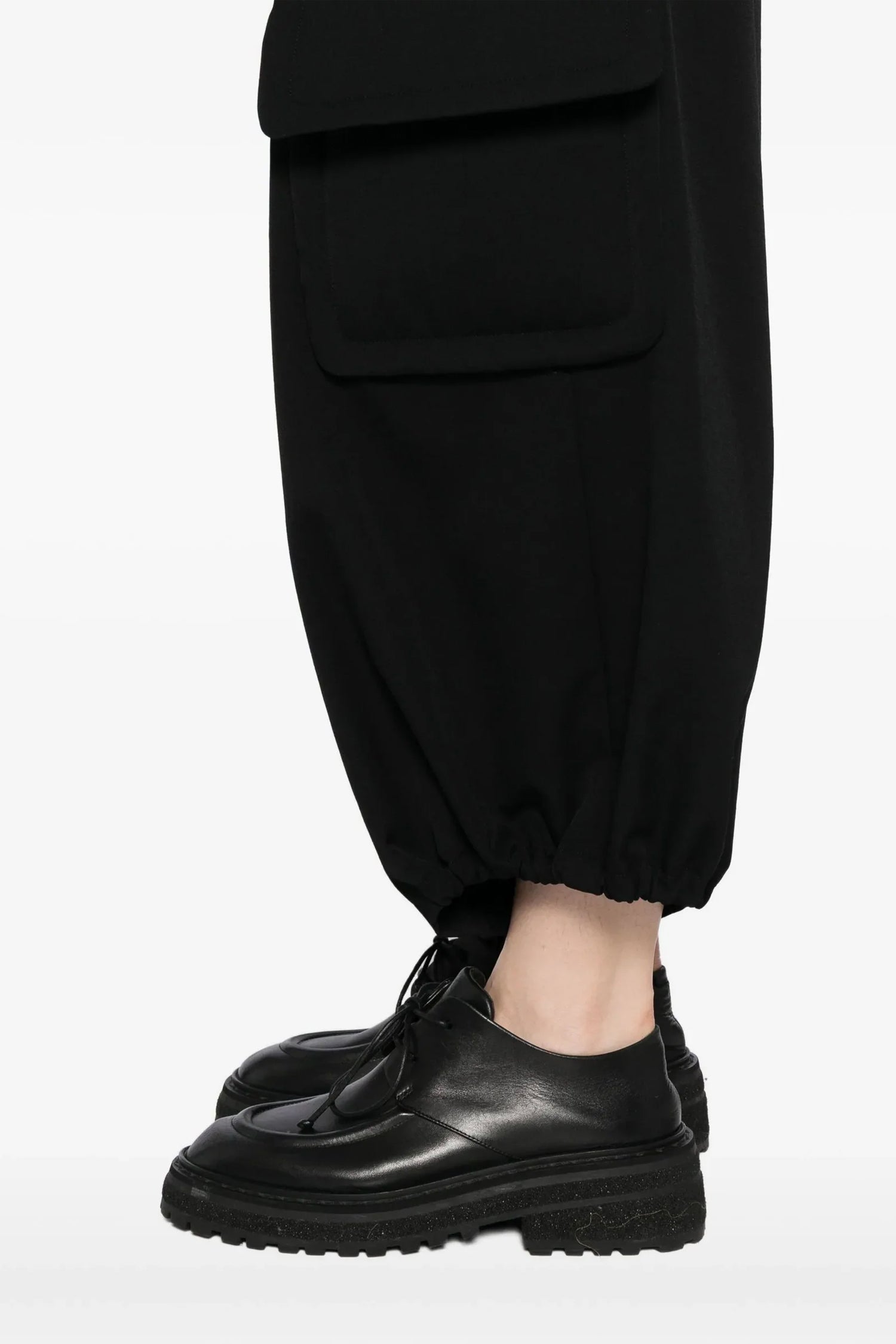 GATHERED CARGO POCKET PANT IN BLACK, FW25