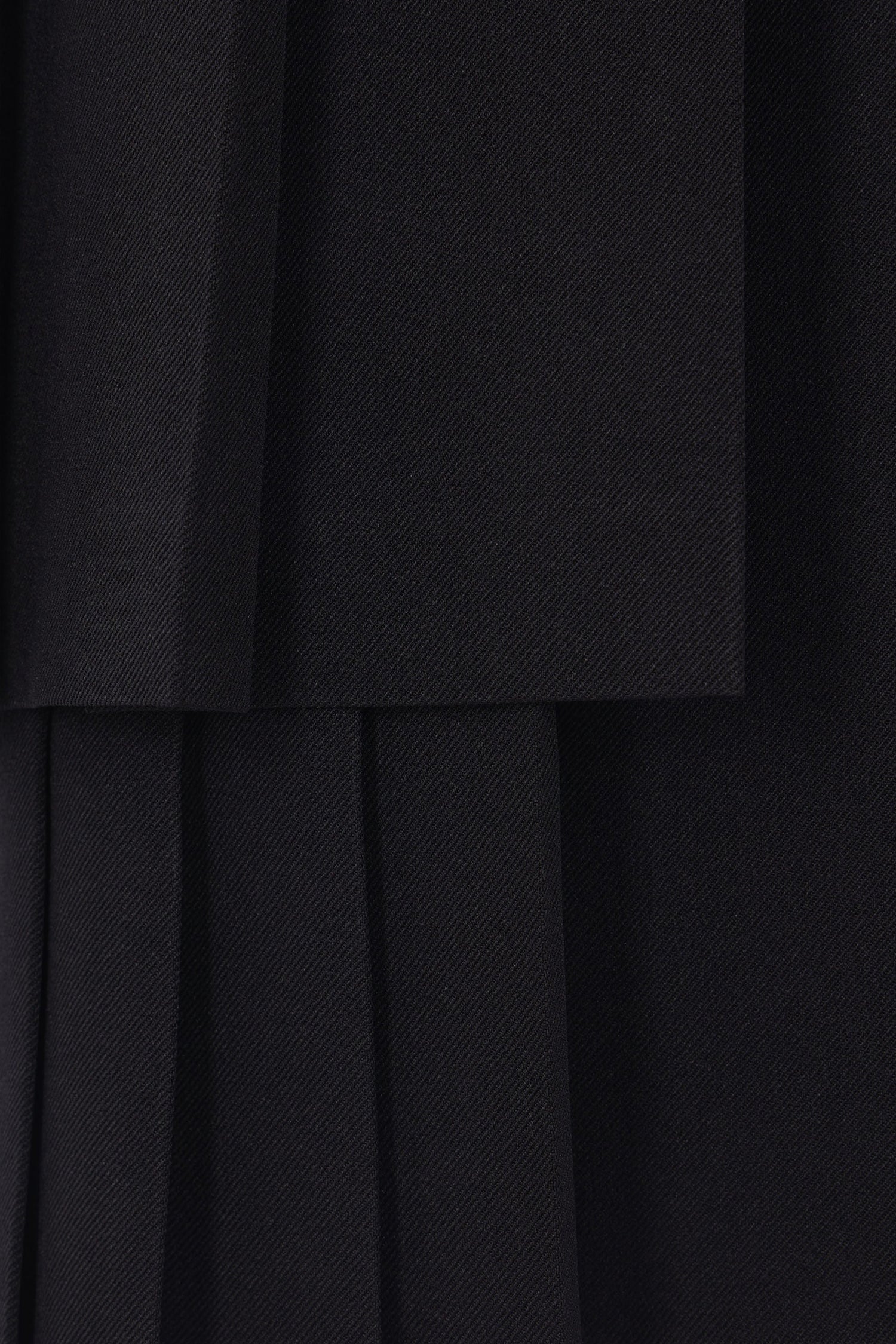 PLEATED MIDI SKIRT IN BLACK, FW25