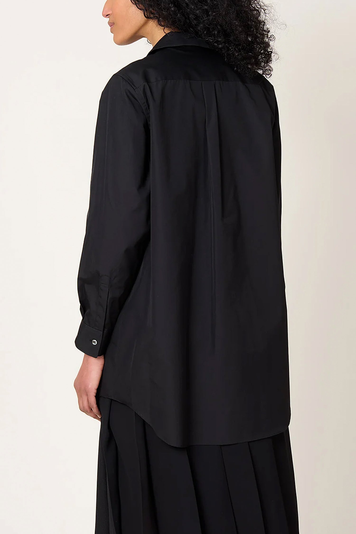 FRILL FRONT SHIRT IN BLACK,SS25