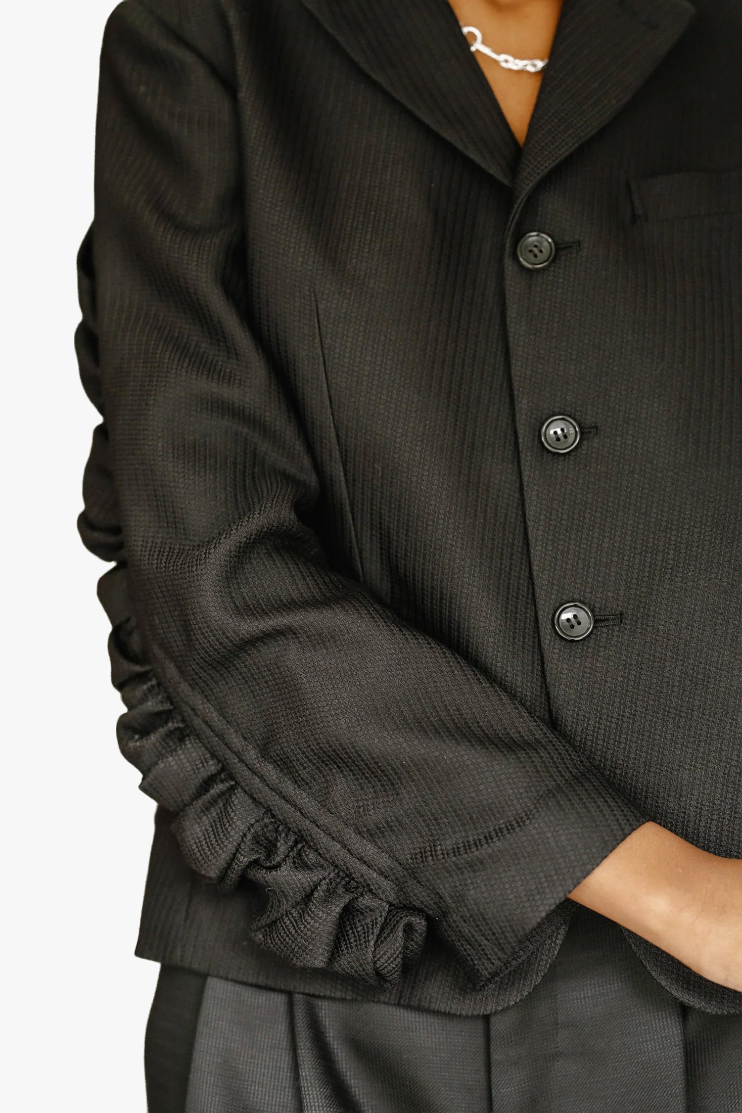 RUFFLE SLEEVE BLAZER IN BLACK, SS25