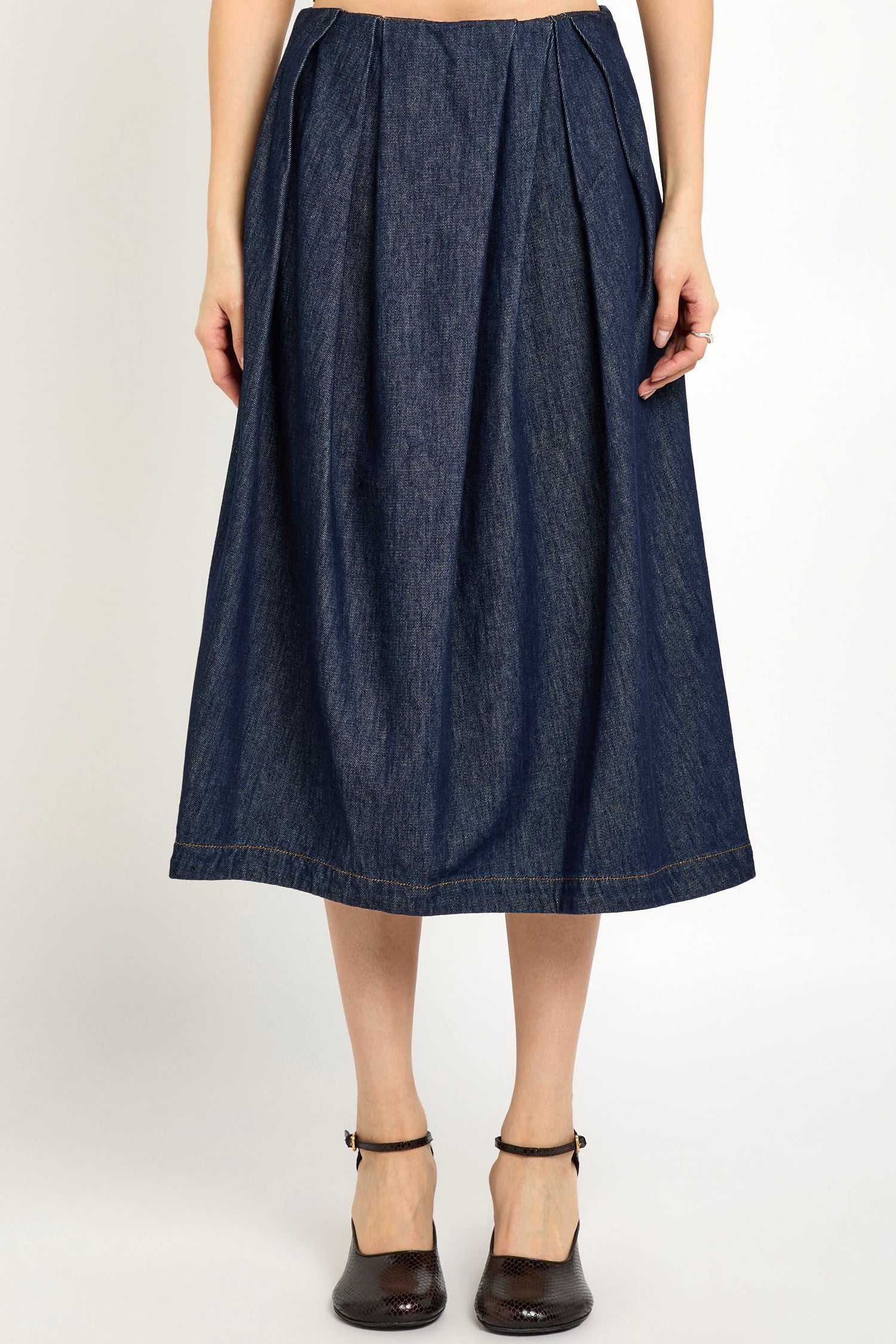 SONISTA DEN SKIRT IN INDIGO, FW26