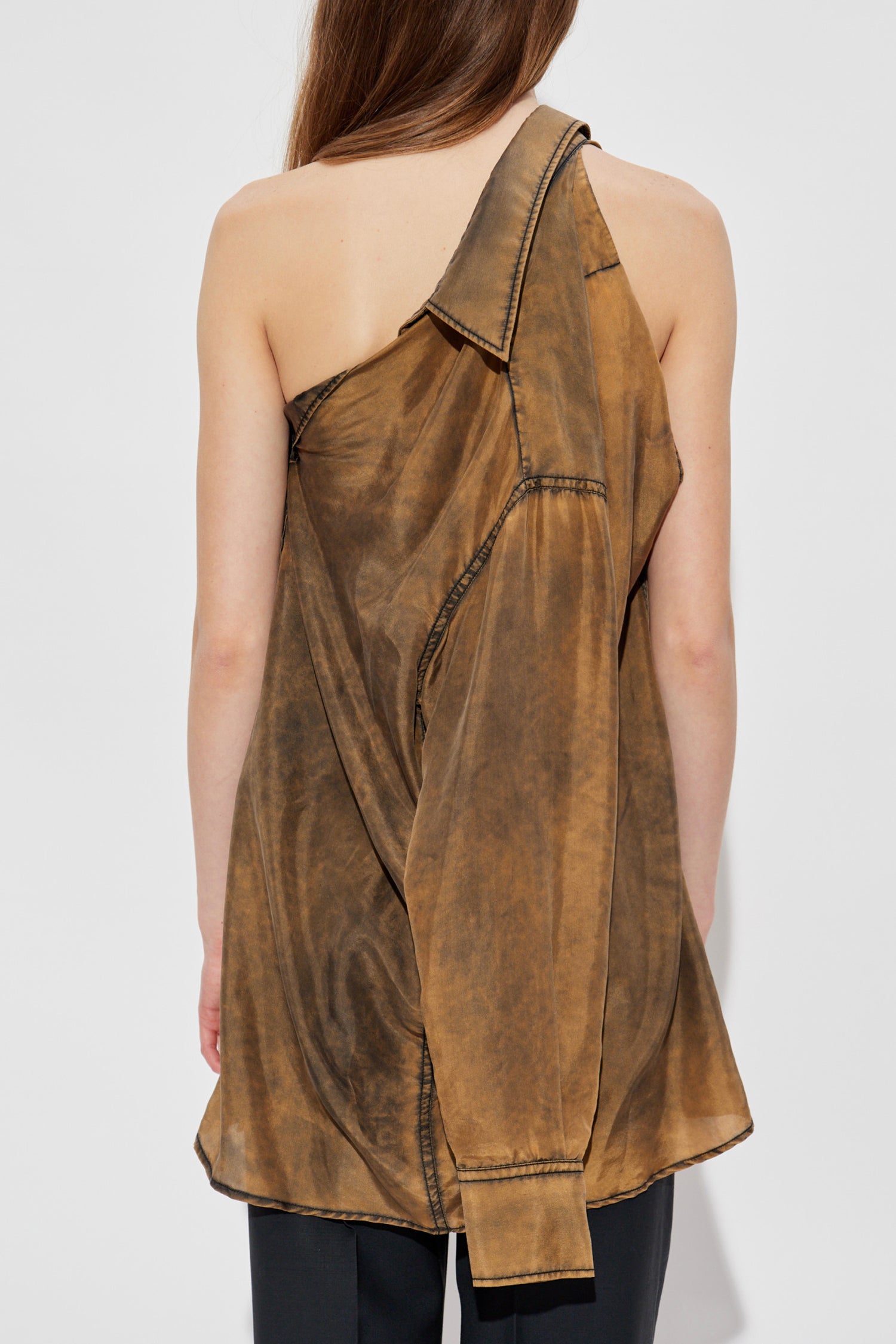 SPLIT BACK SHIRT IN KHAKI, SS25