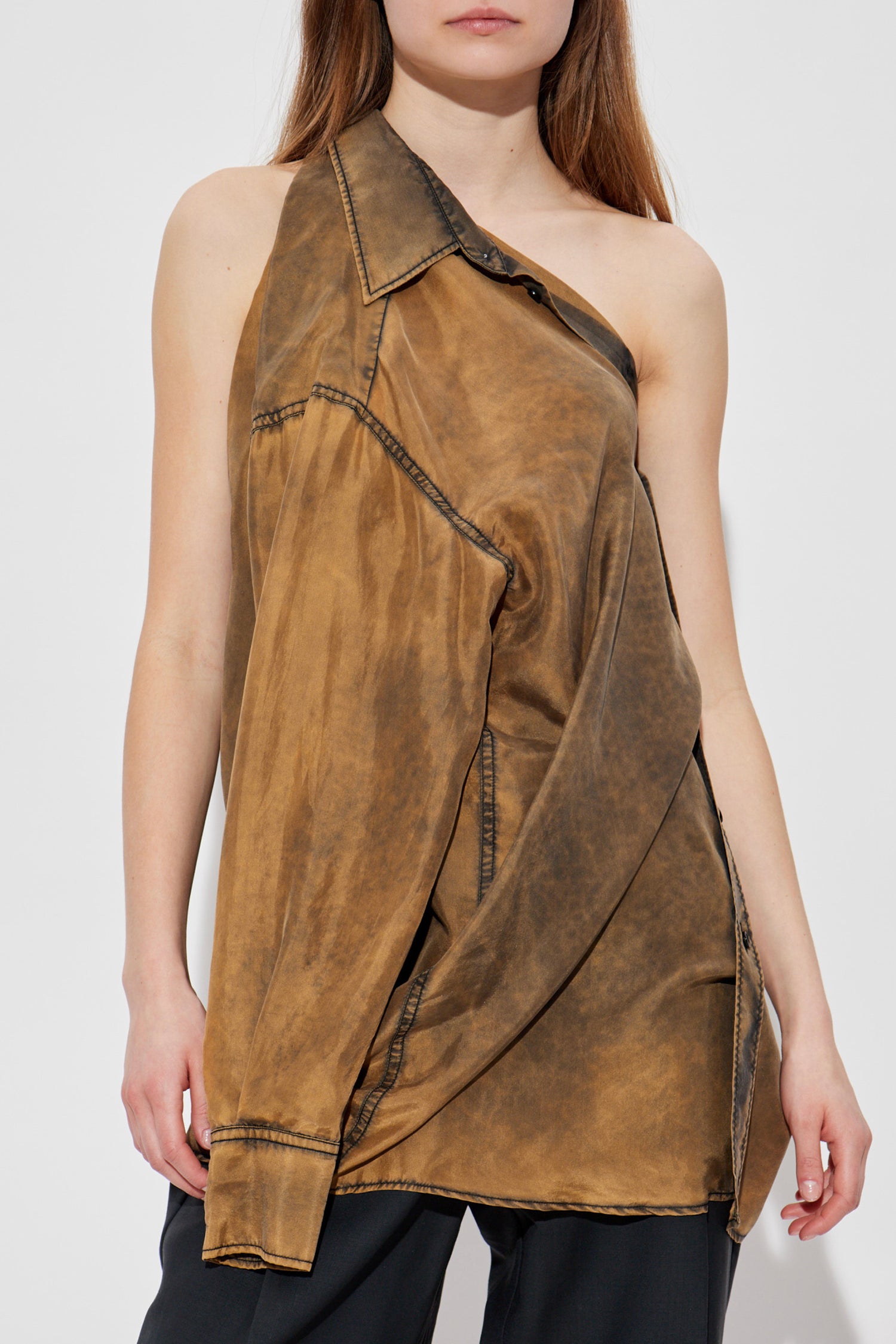 SPLIT BACK SHIRT IN KHAKI, SS25