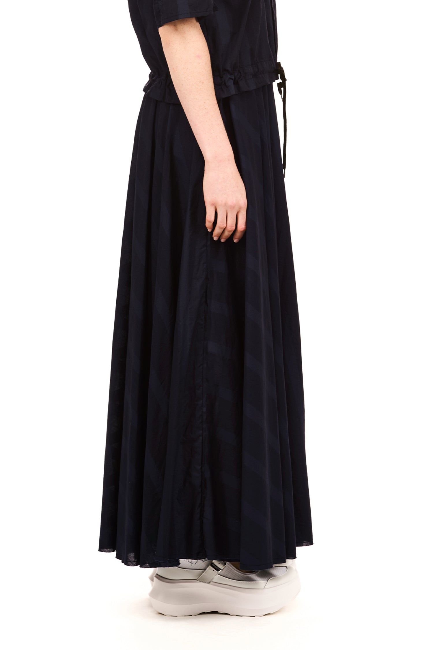 SAGA SKIRT IN MIDNIGHT, SS26