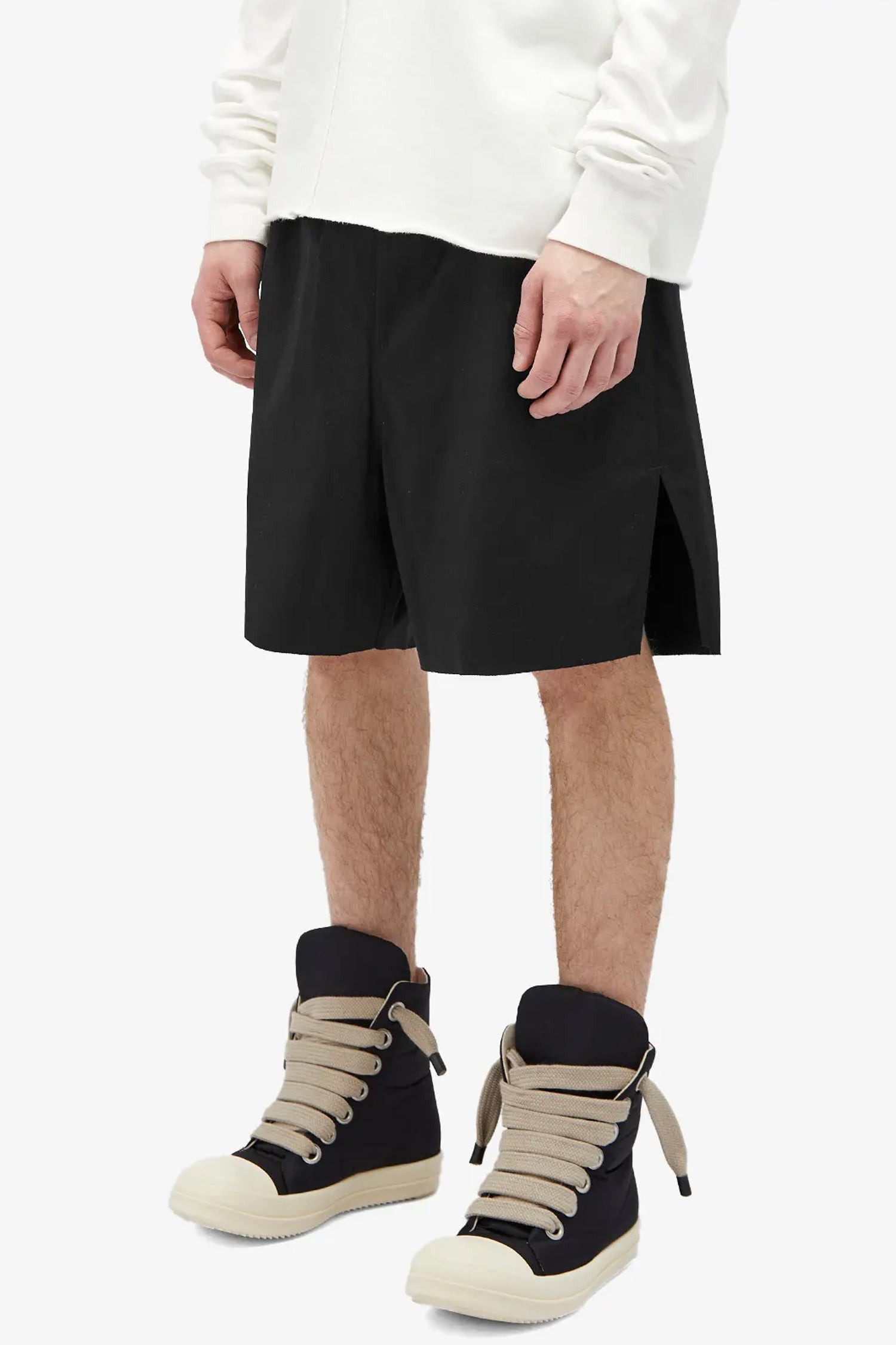 LONG COTTON SHORTS IN BLACK, SS24