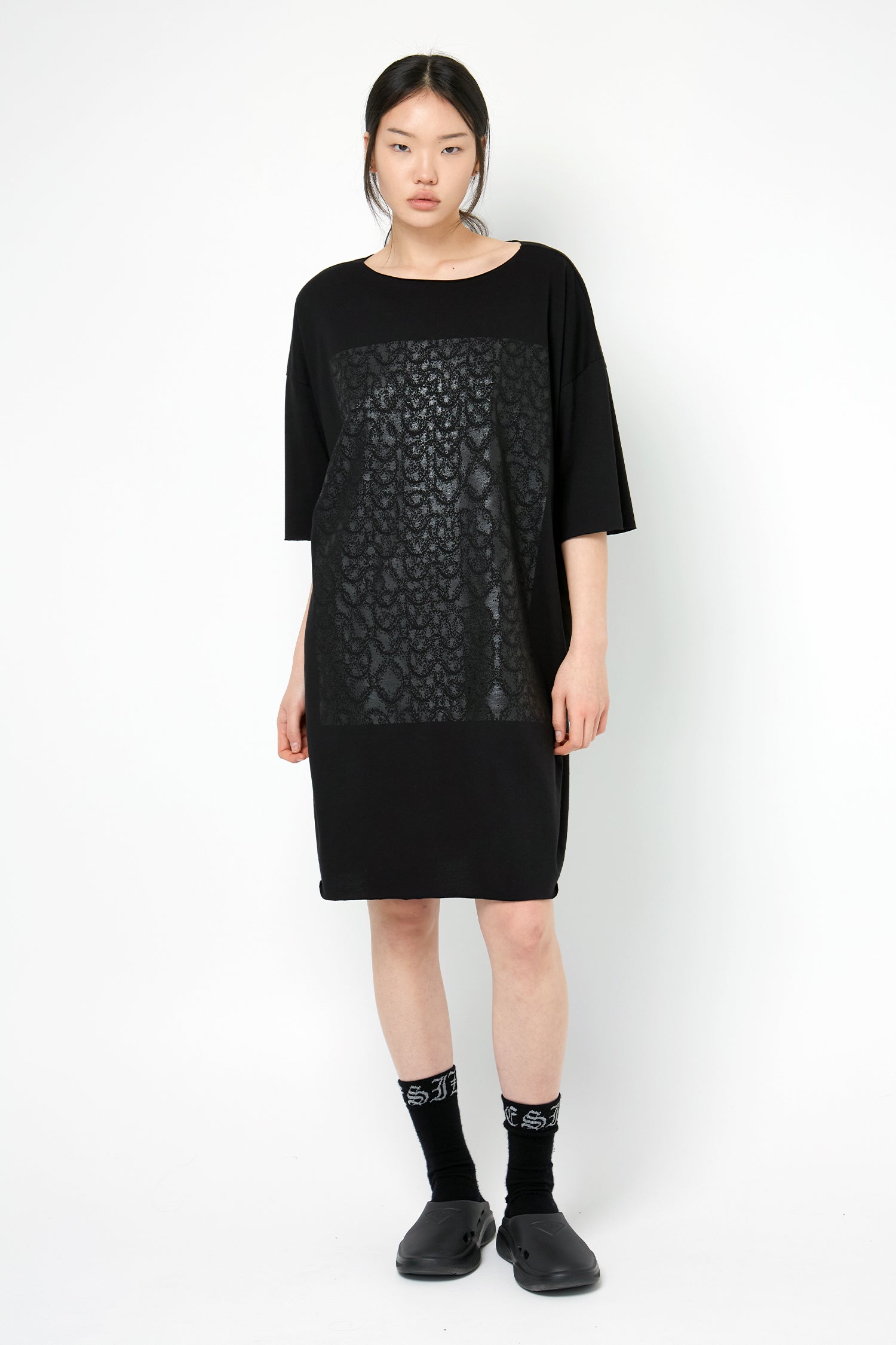 CHAINMAIL LONG TEE IN BLACK/BLACK, SS26
