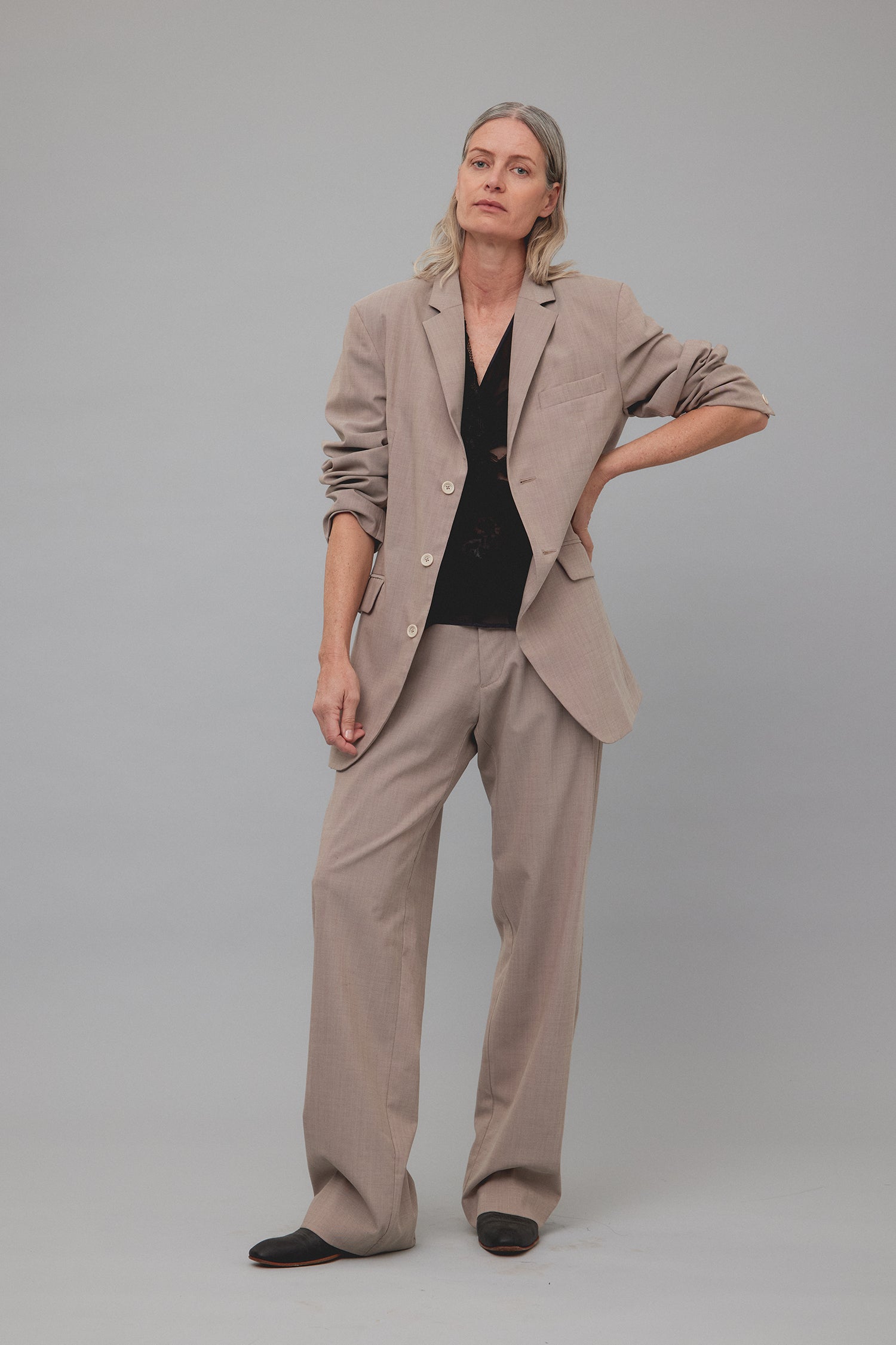 THE DIRECTOR IN MUSHROOM(UNISEX),SS26