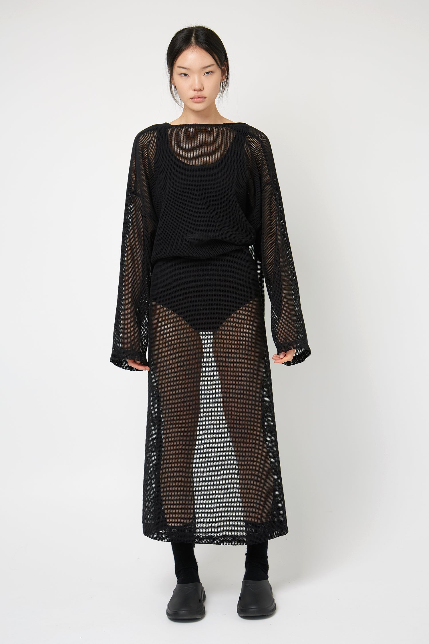 RESORT IN BLACKNET, SS26