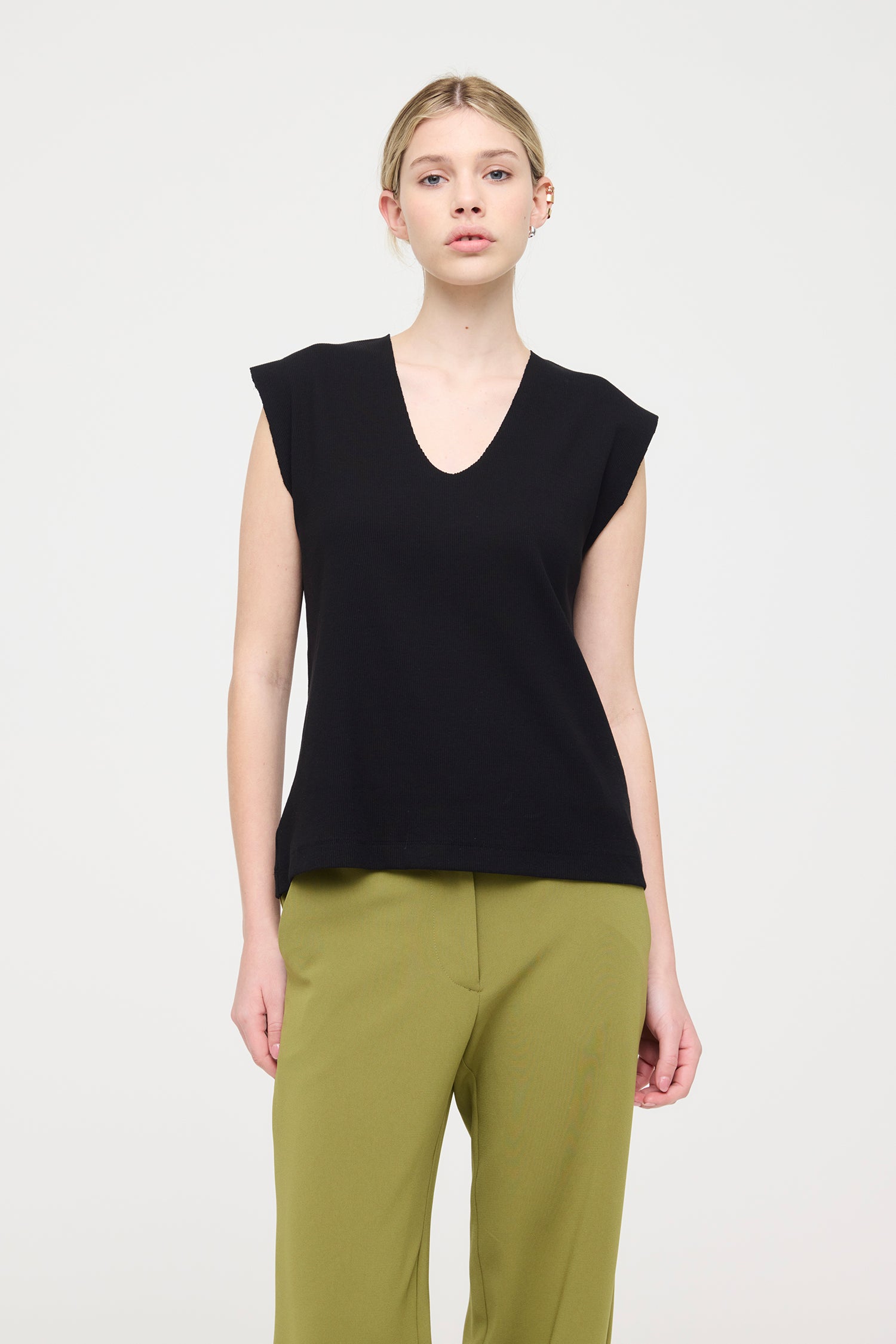 DUNE IN BLACK, SS27