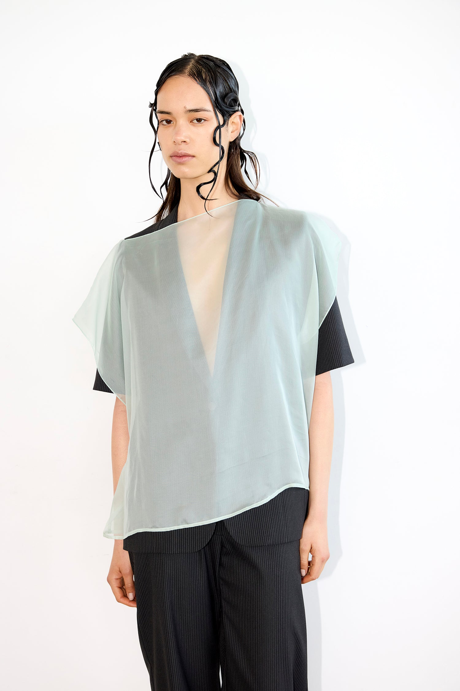 DYNASTY IN SEAFOAM, SS27