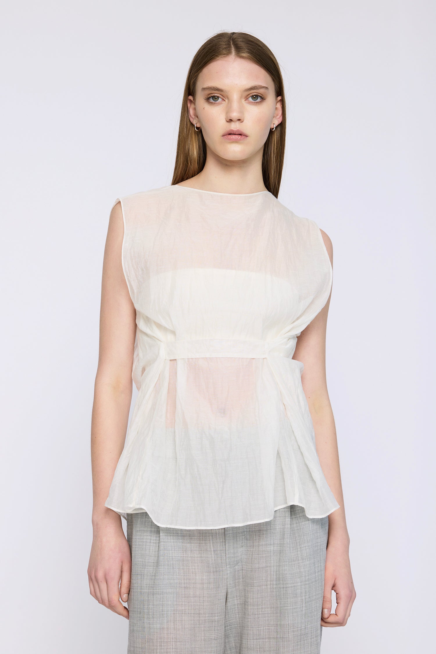 FEATHERLIGHT IN VANILLA, SS27
