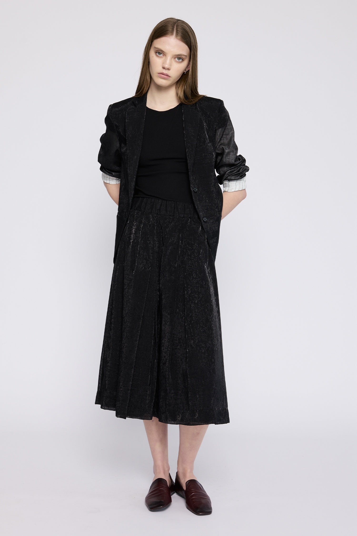 NOVEL IN SHIMMER, SS27
