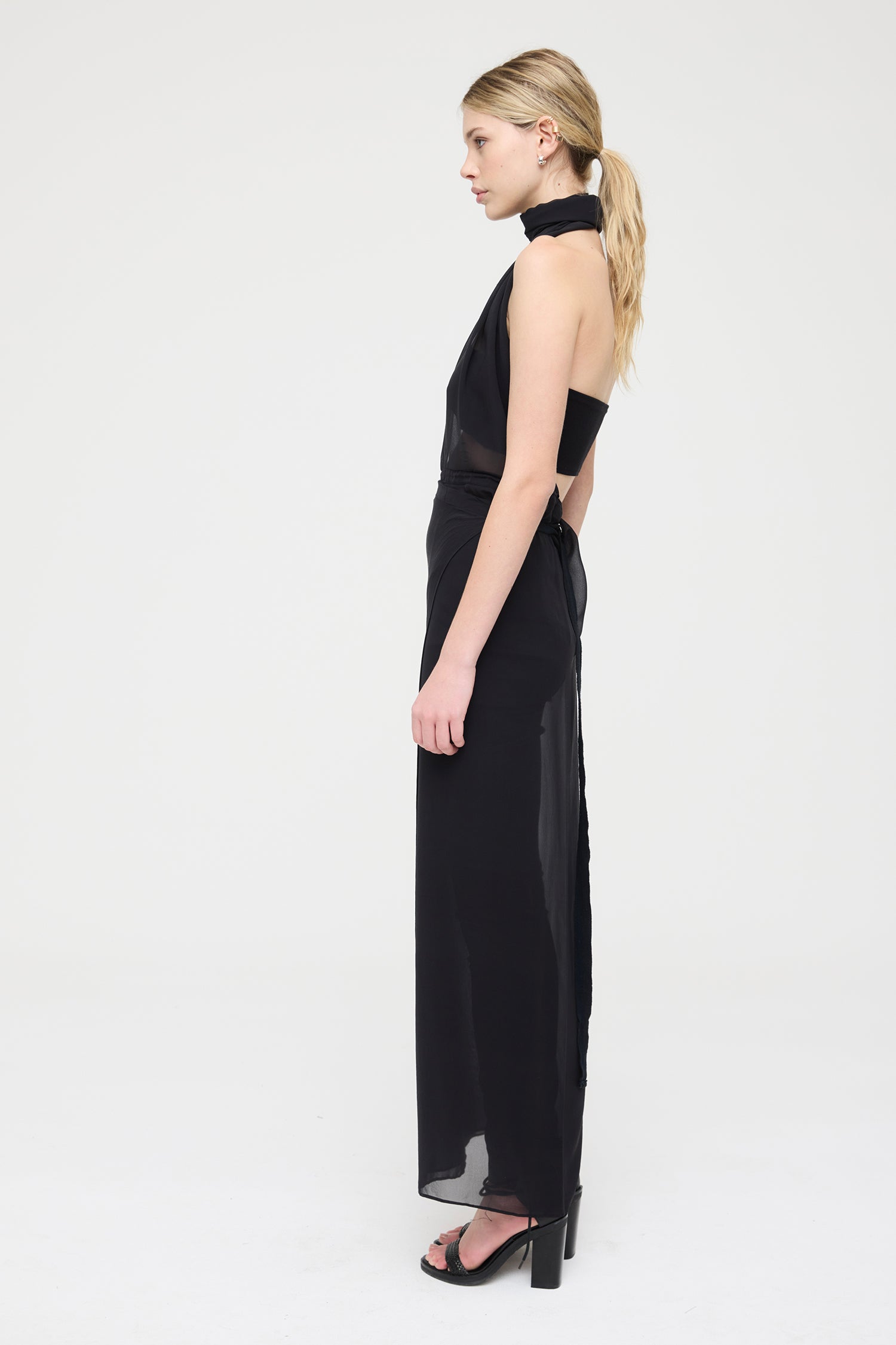 SACRED IN NOIR, SS27