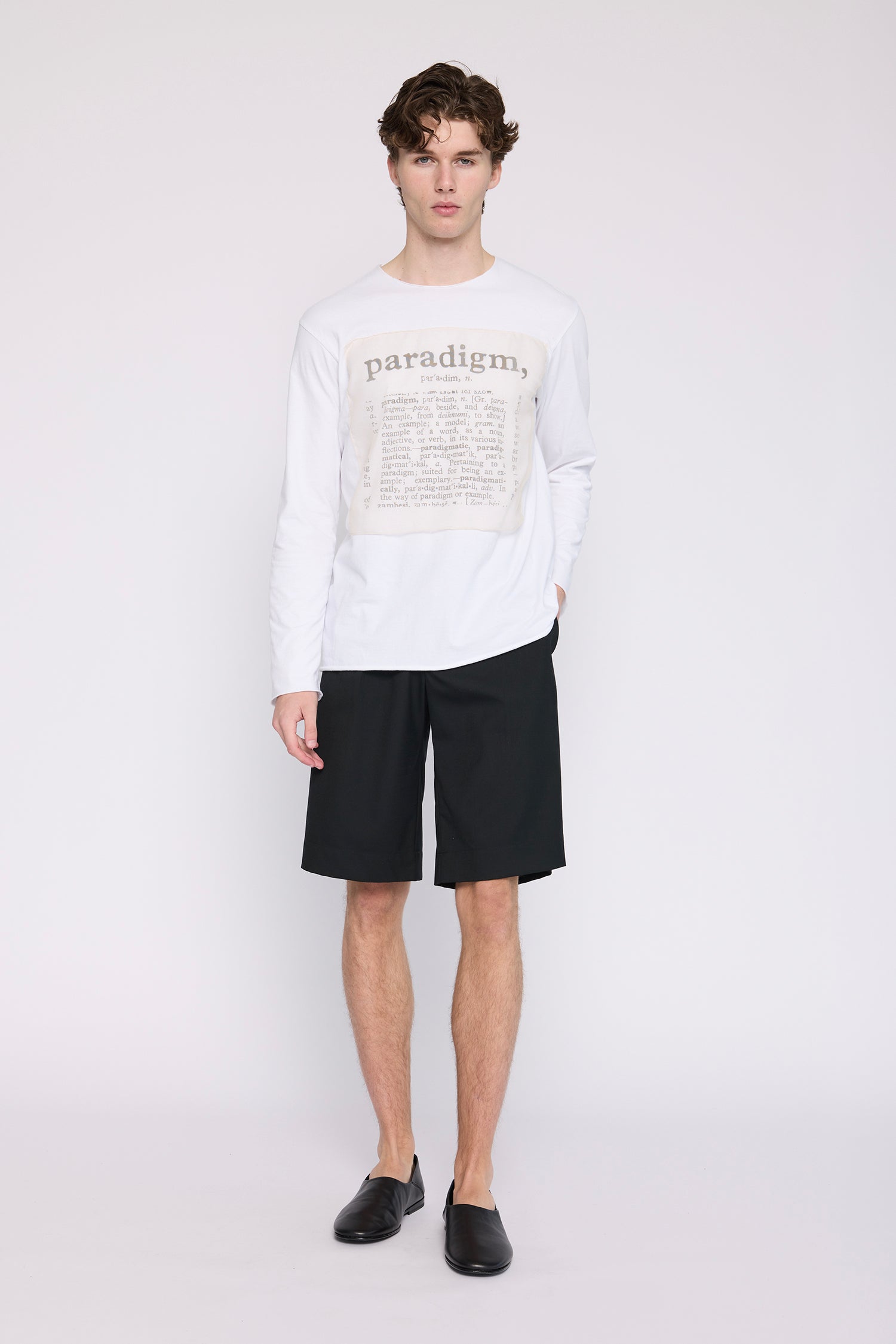 PARADIGM TEE LS IN WHITE