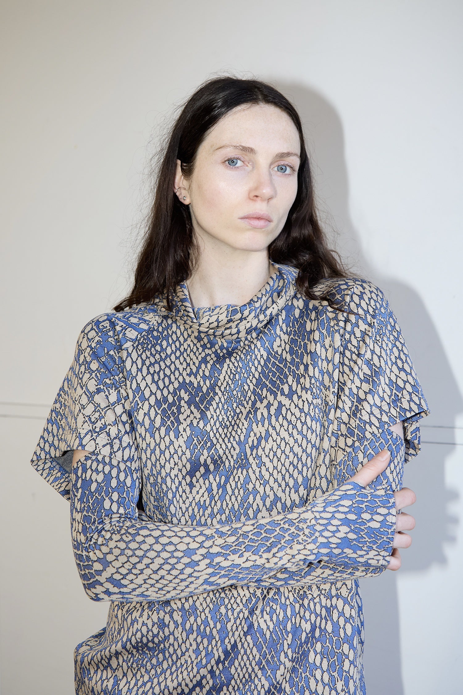 ARMS LENGTH IN GECKO, AW26