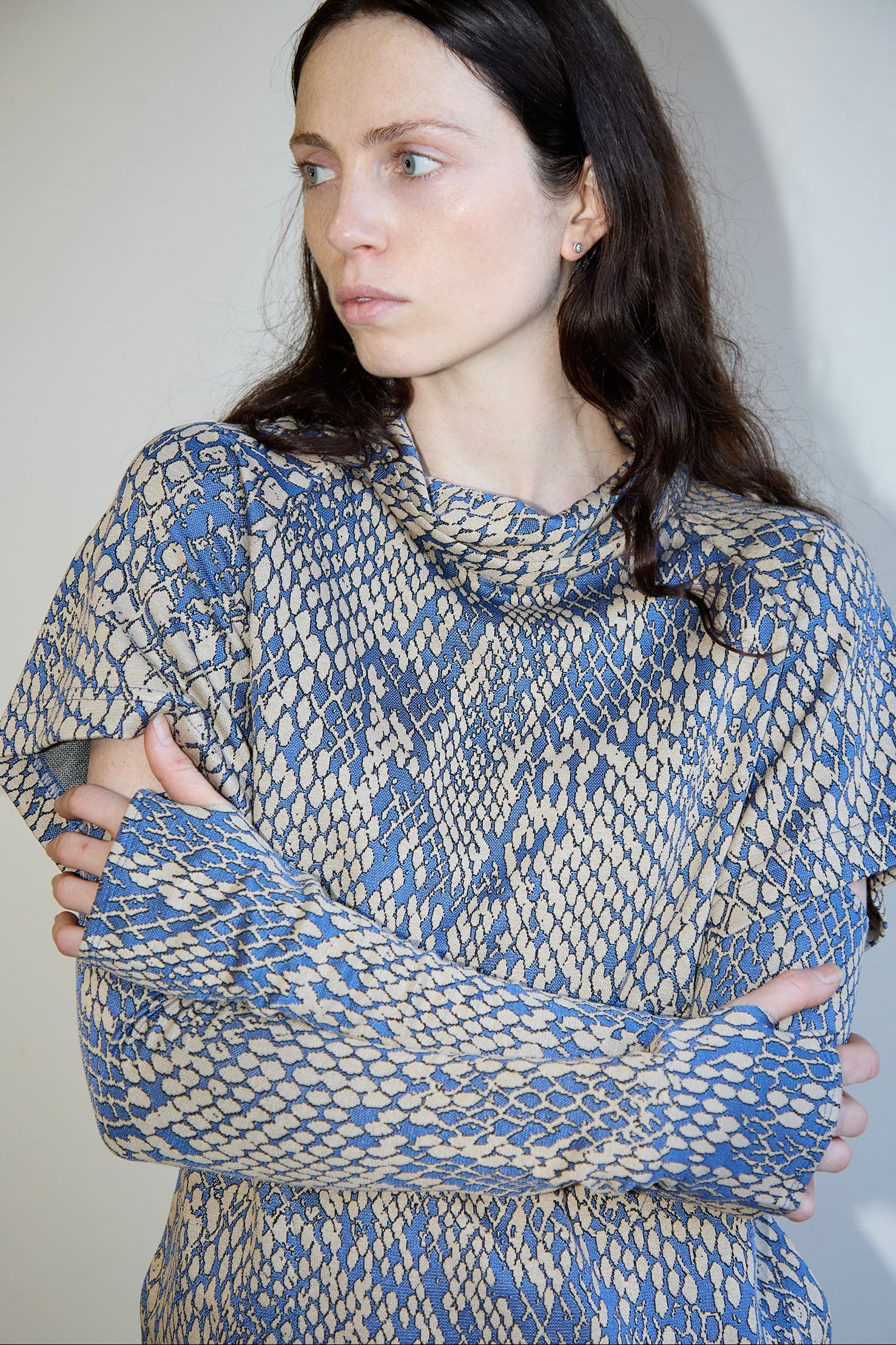 ARMS LENGTH IN GECKO, AW26