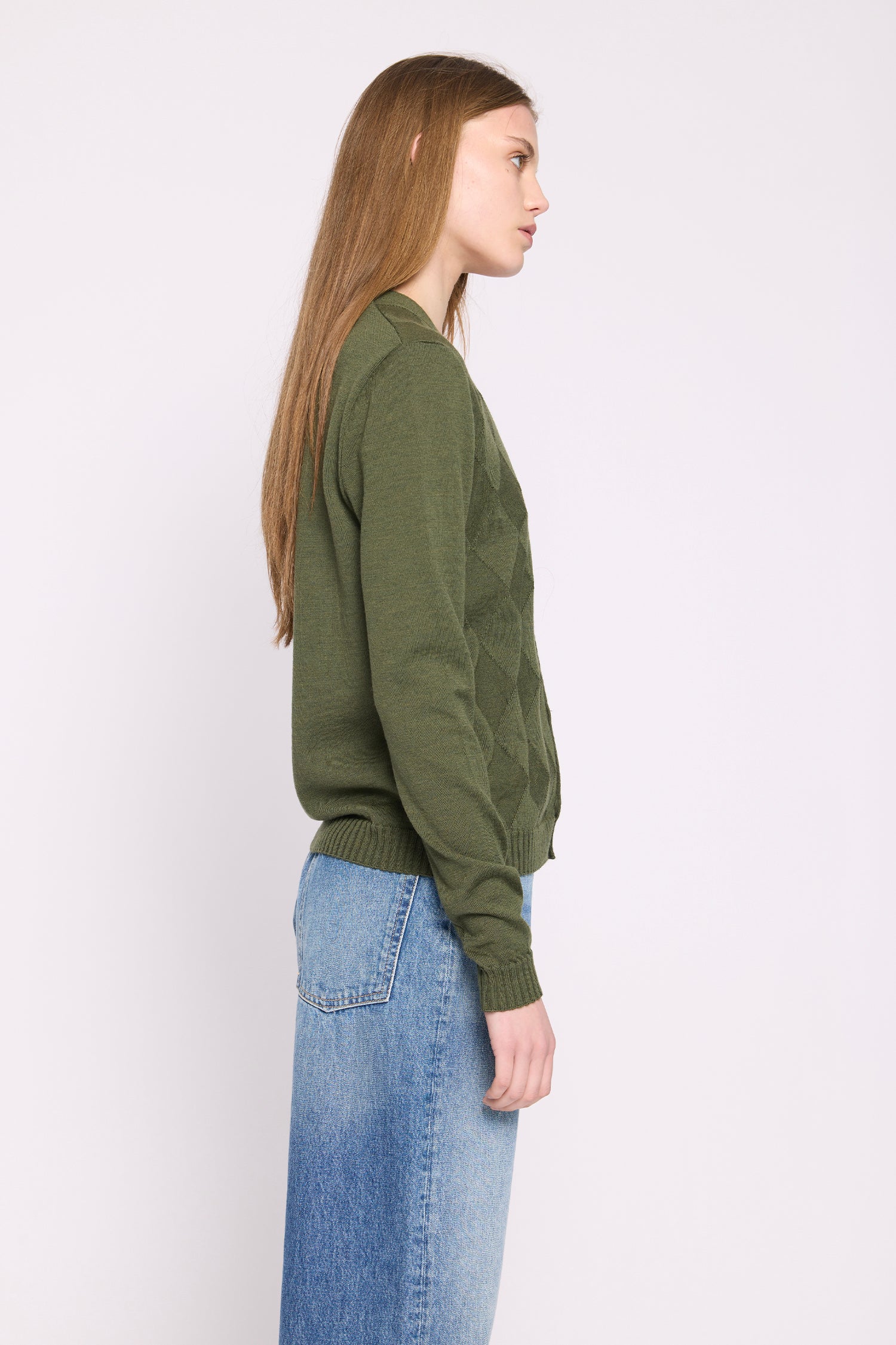 DIAMOND MERINO CARDI IN OLIVE, AW26