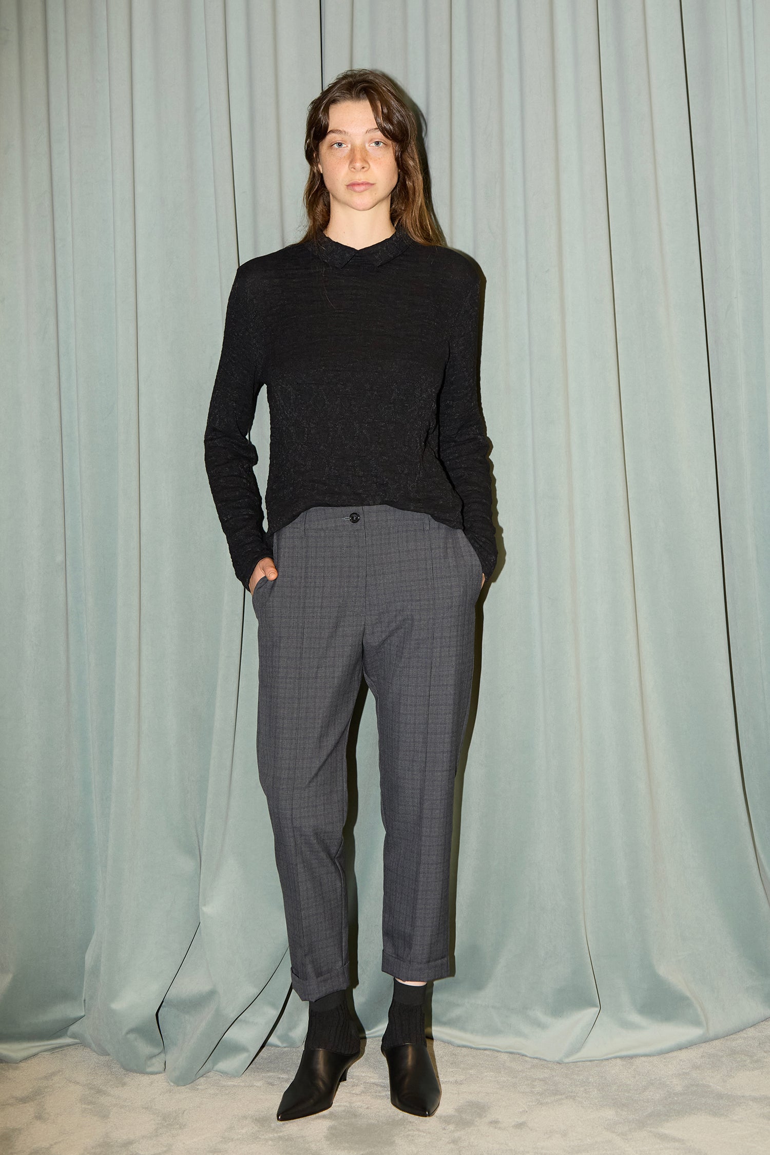 INTERVIEW IN GRAYCHECK, AW26