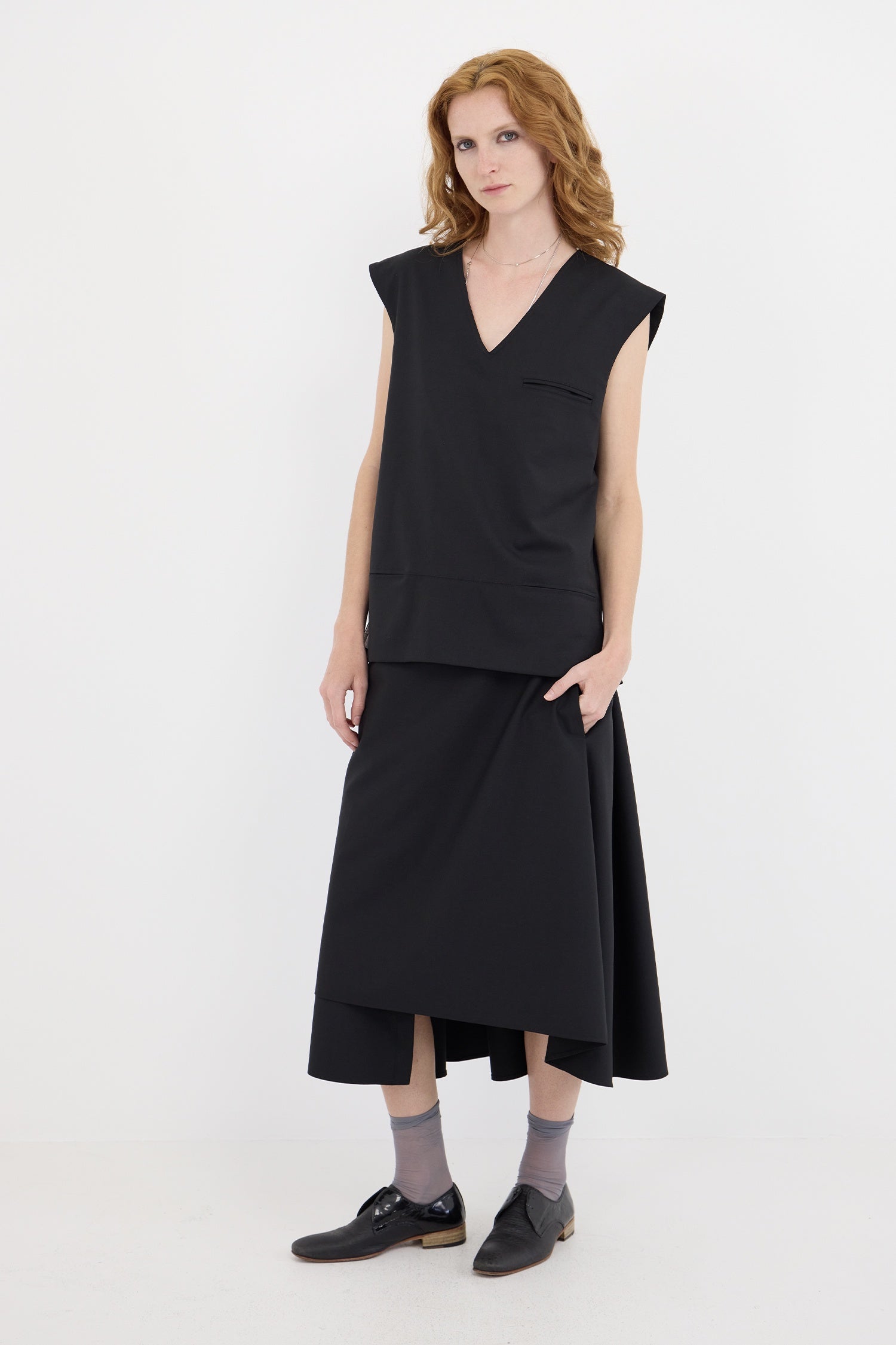 UTILITY IN SUITBLACK, AW26