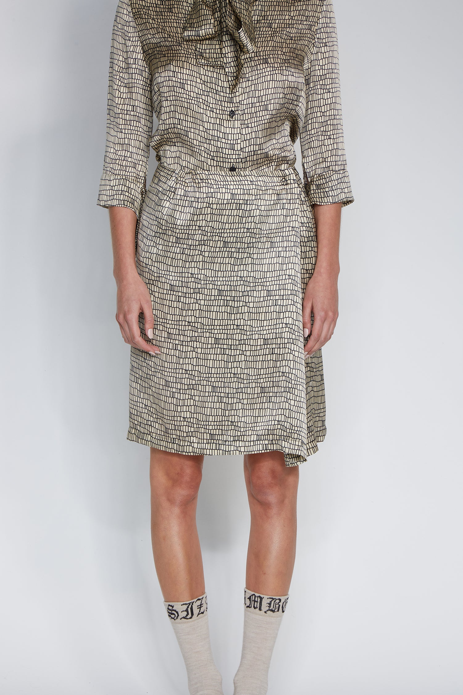 TWIGGY IN STRING, S23