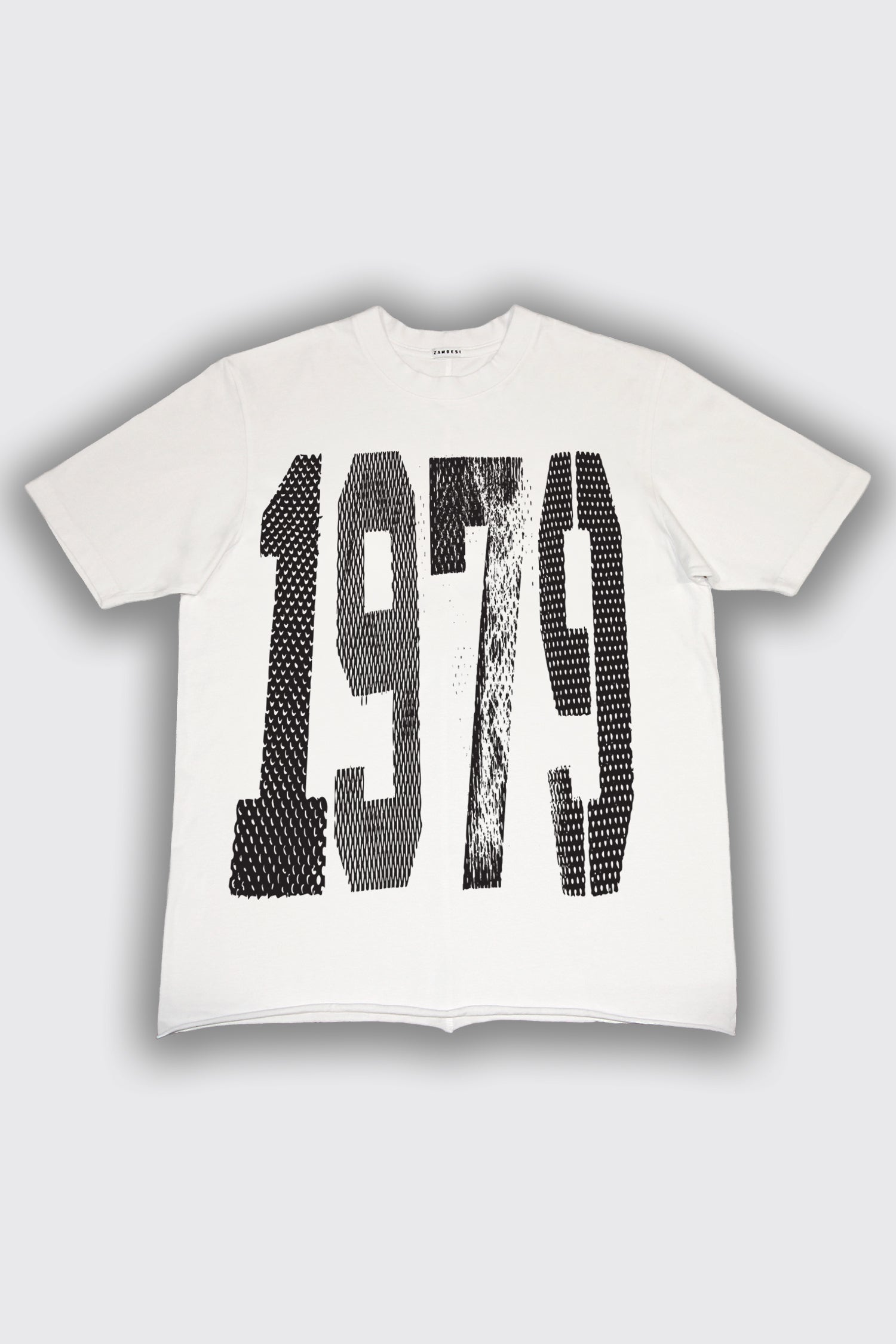1979 TEE IN WHITE/BLACK, SS26