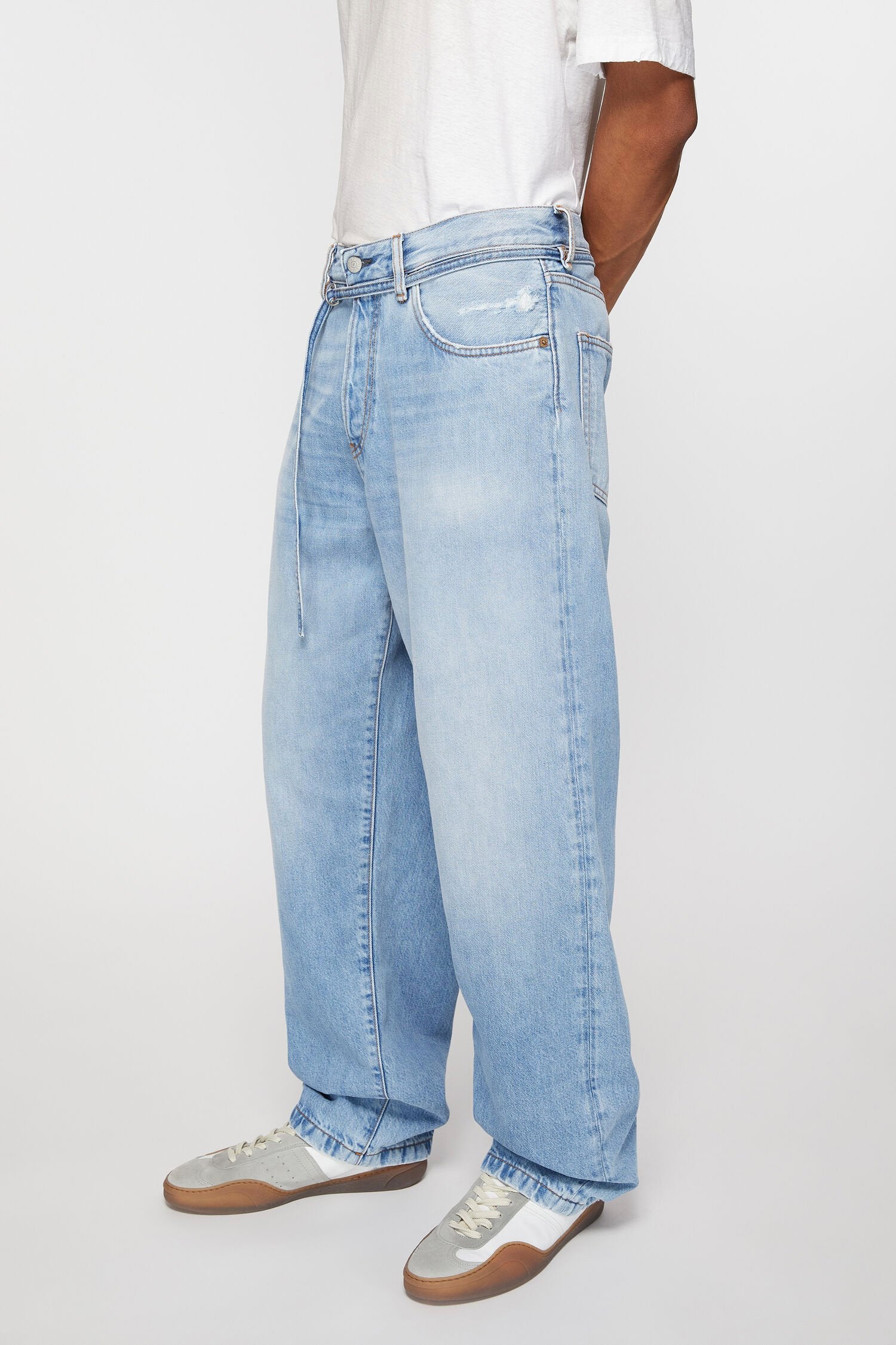 1991 TOJ UNISEX JEANS IN VINTAGE LIGHT BLUE, FW25