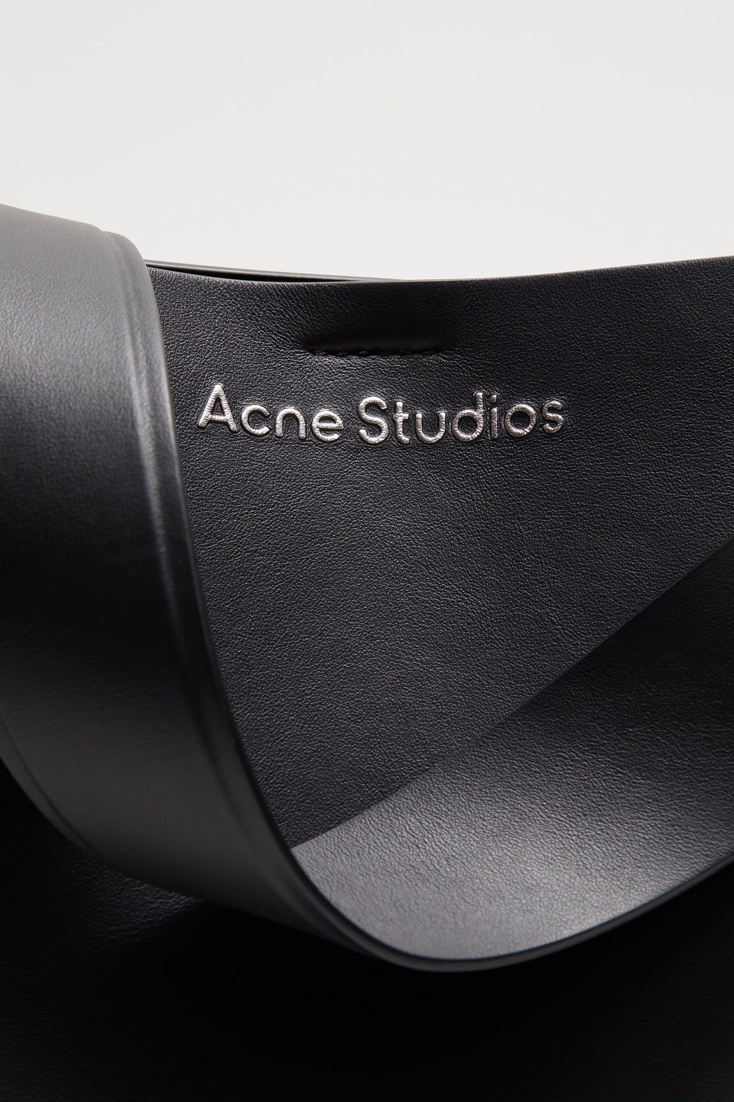 MUSUBI MINI IN BLACK, FW25