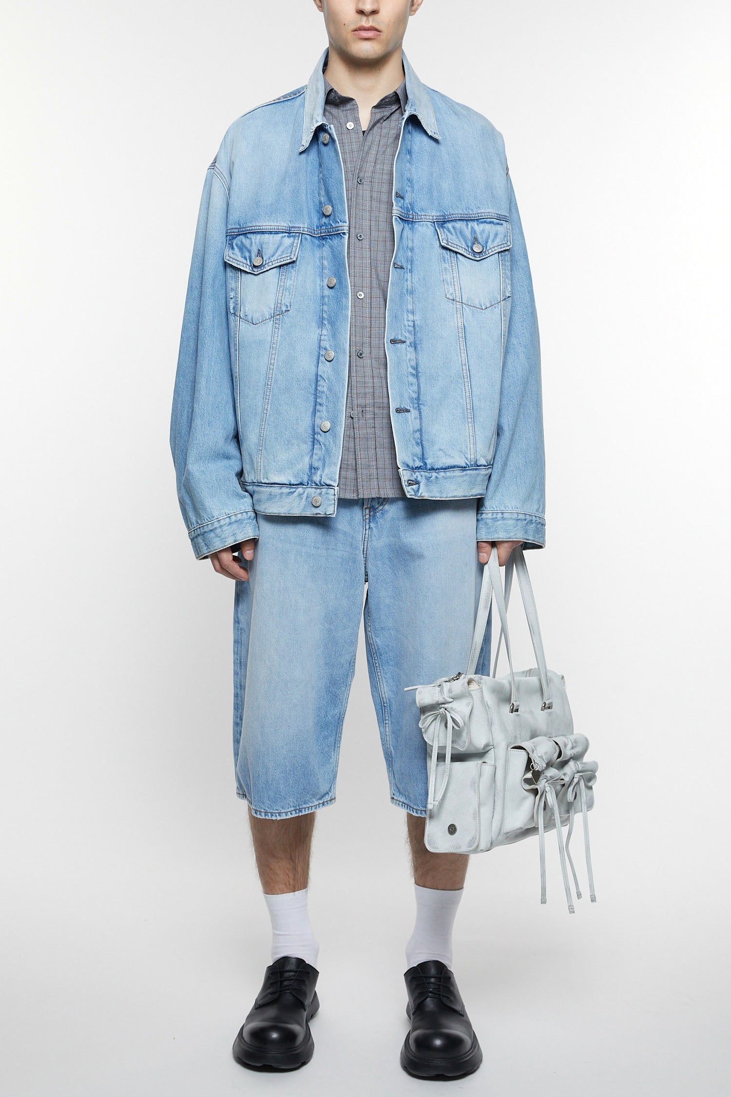 RELAX FIT DENIM JACKET IN LIGHT BLUE, FW25