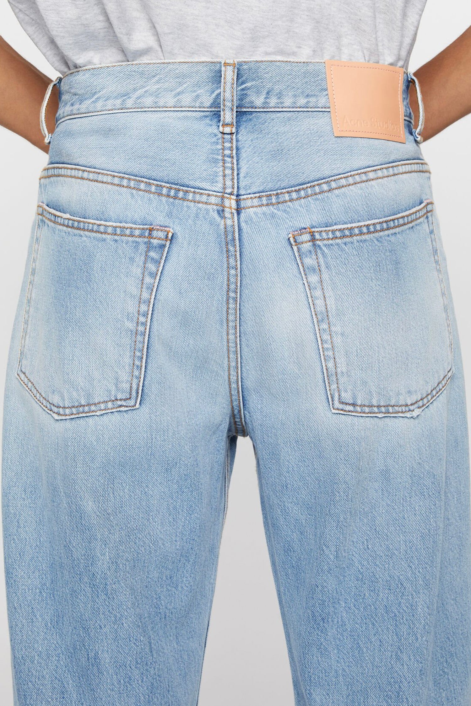 ACNE STUDIOS 2021M JEANS IN LIGHT BLUE VINTAGE, FW26
