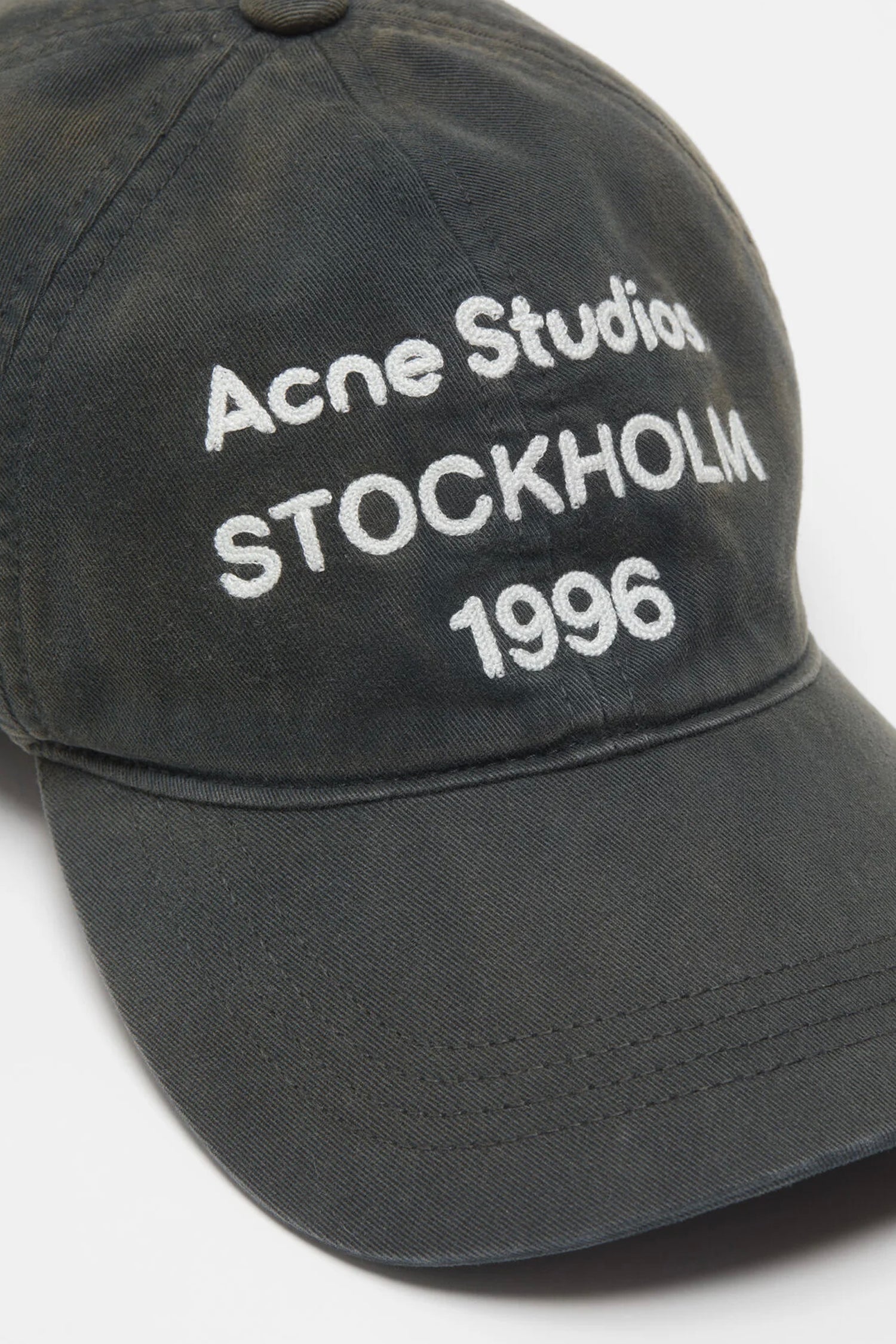 ACNE STUDIOS LOGO CAP IN FADED BLACK, SS26