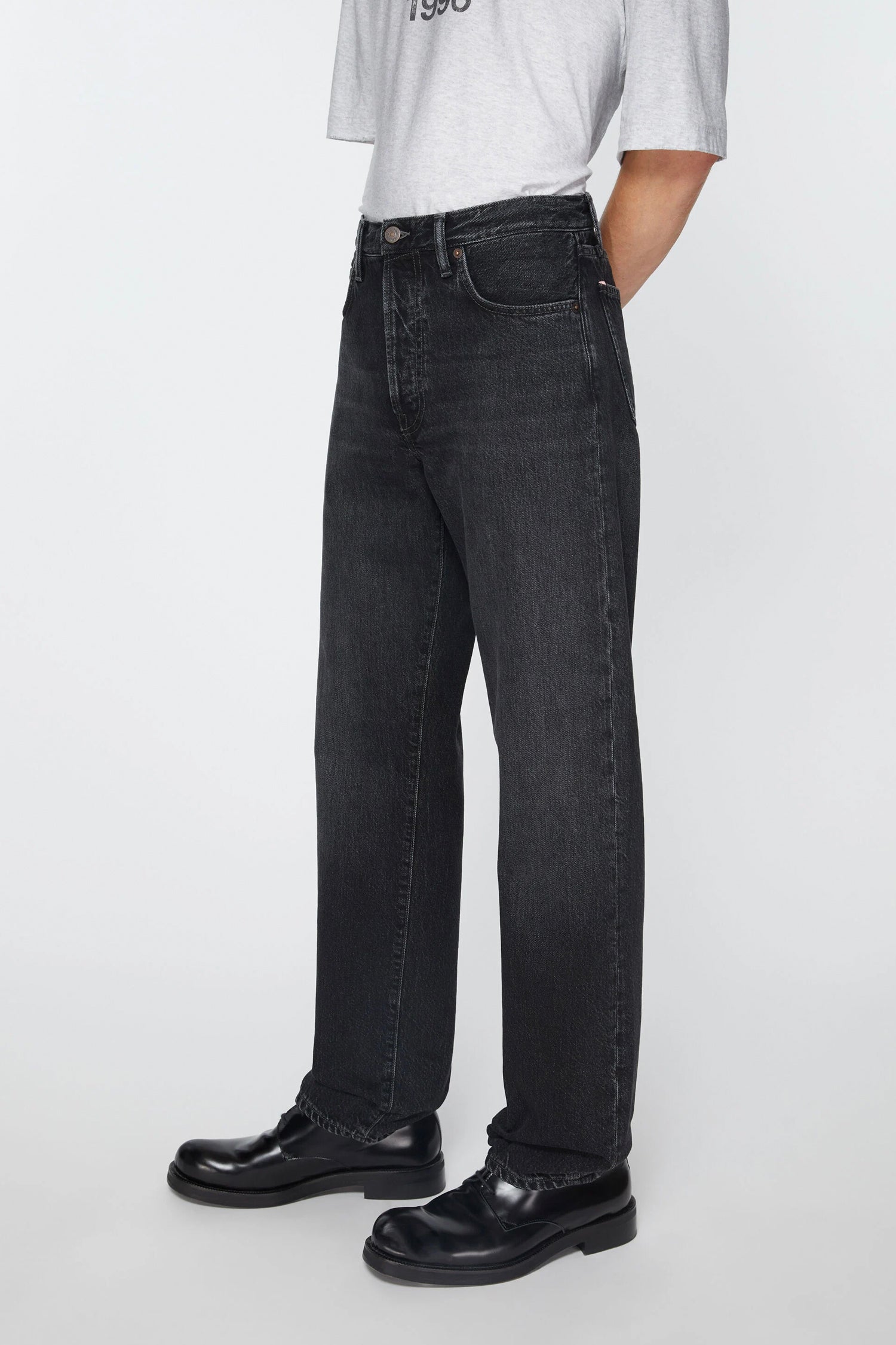 1996 JEAN IN VINTAGE BLACK, SS25