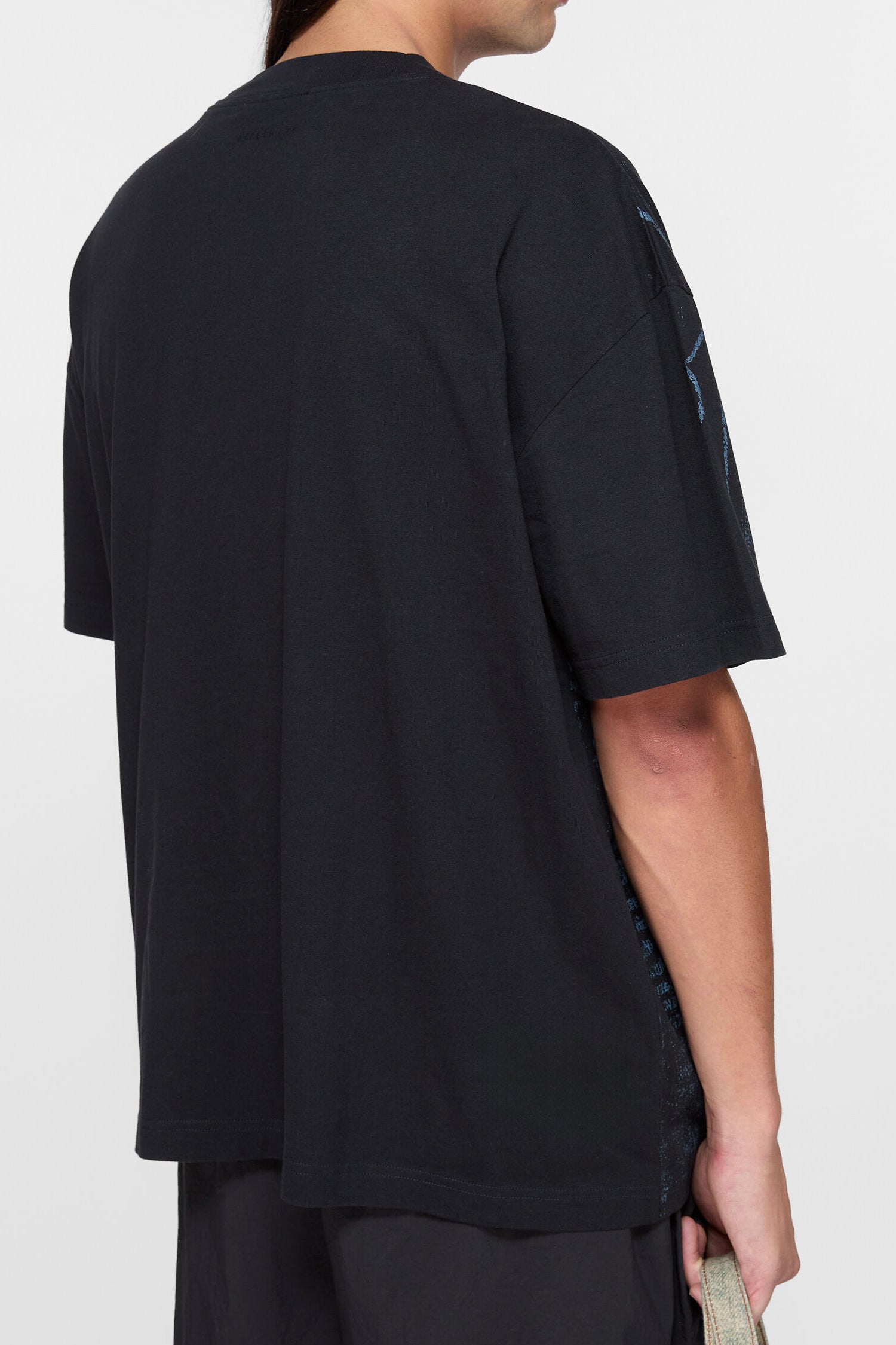 CATWOMAN PRINTED T-SHIRT IN BLACK,SS25