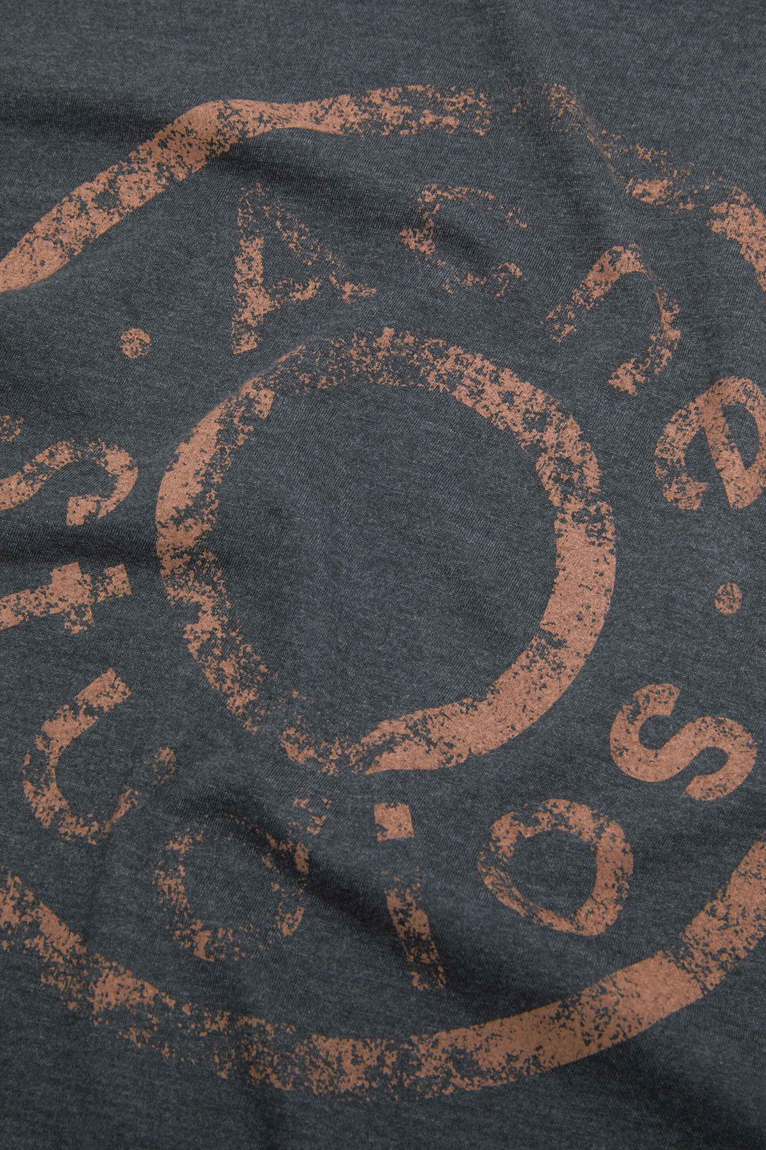 RELAXED FIT LOGO T-SHIRT IN BLACK MELANGE, SS25