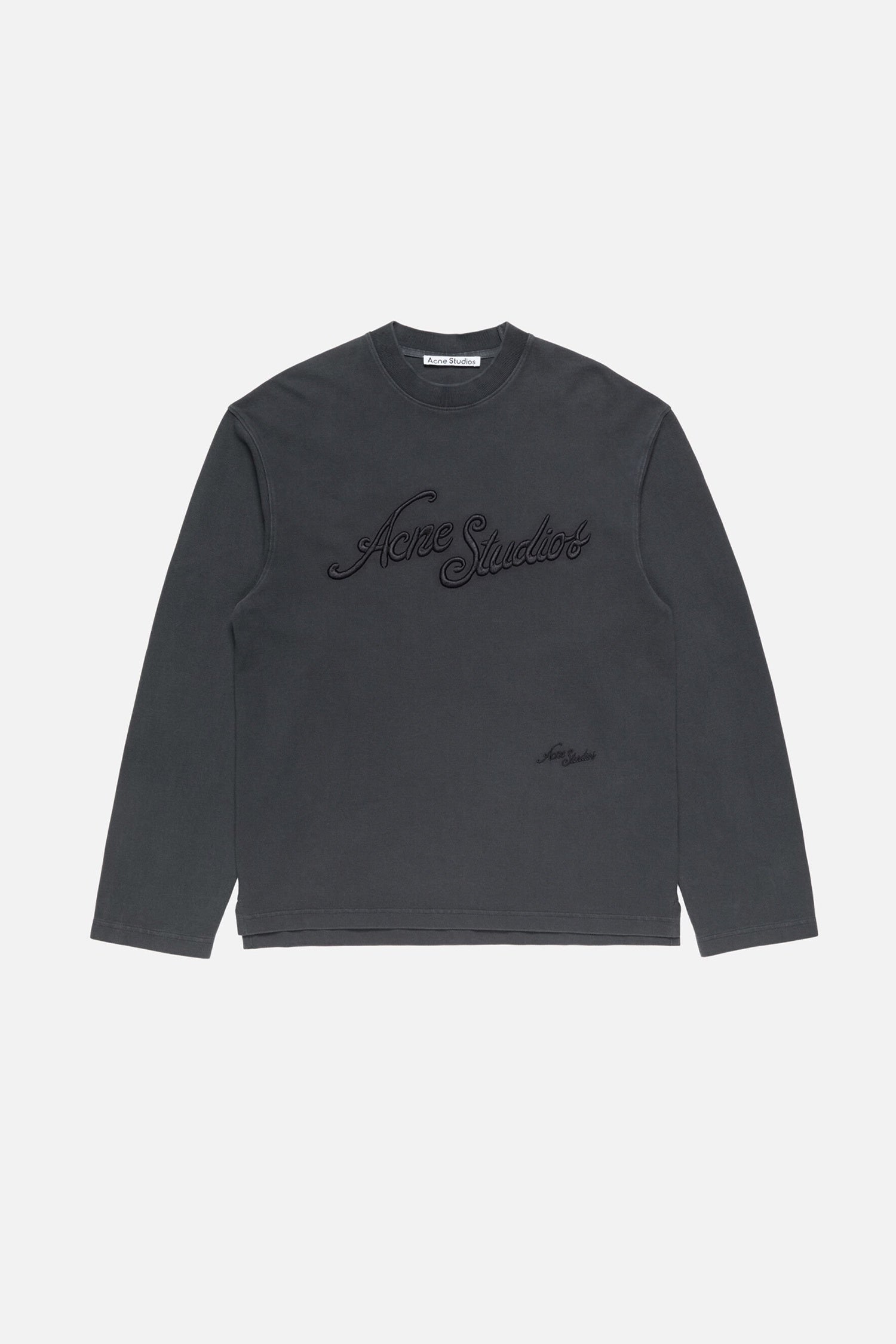 EMBROIDERED LOGO L/S T-SHIRT IN FADED BLACK, SS26