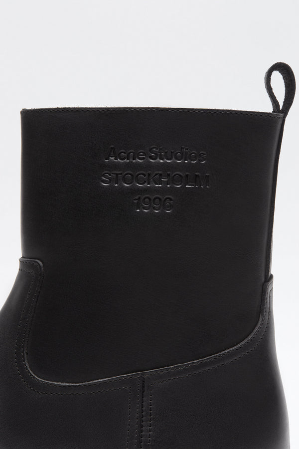 LEATHER WAXED BOOT IN BLACK, FW24 - Zambesi Store