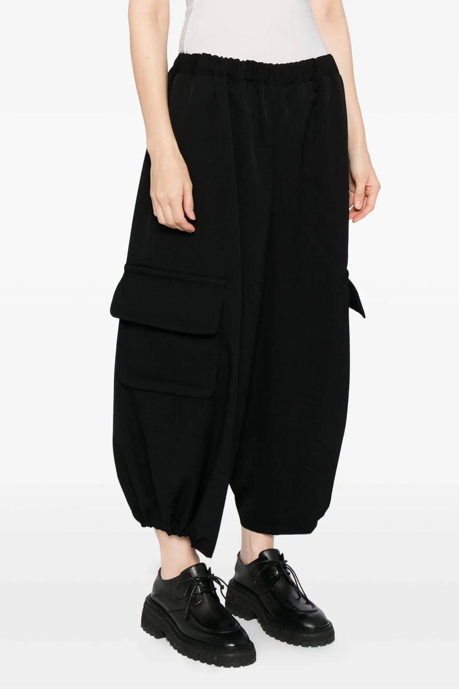 GATHERED CARGO POCKET PANT IN BLACK, FW25