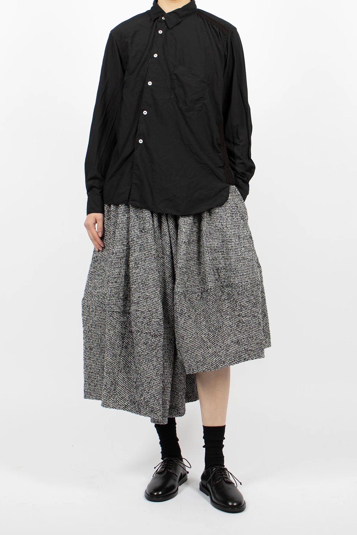 ASYMMETRIC SKIRT IN HOUNDSTOOTH, FW25
