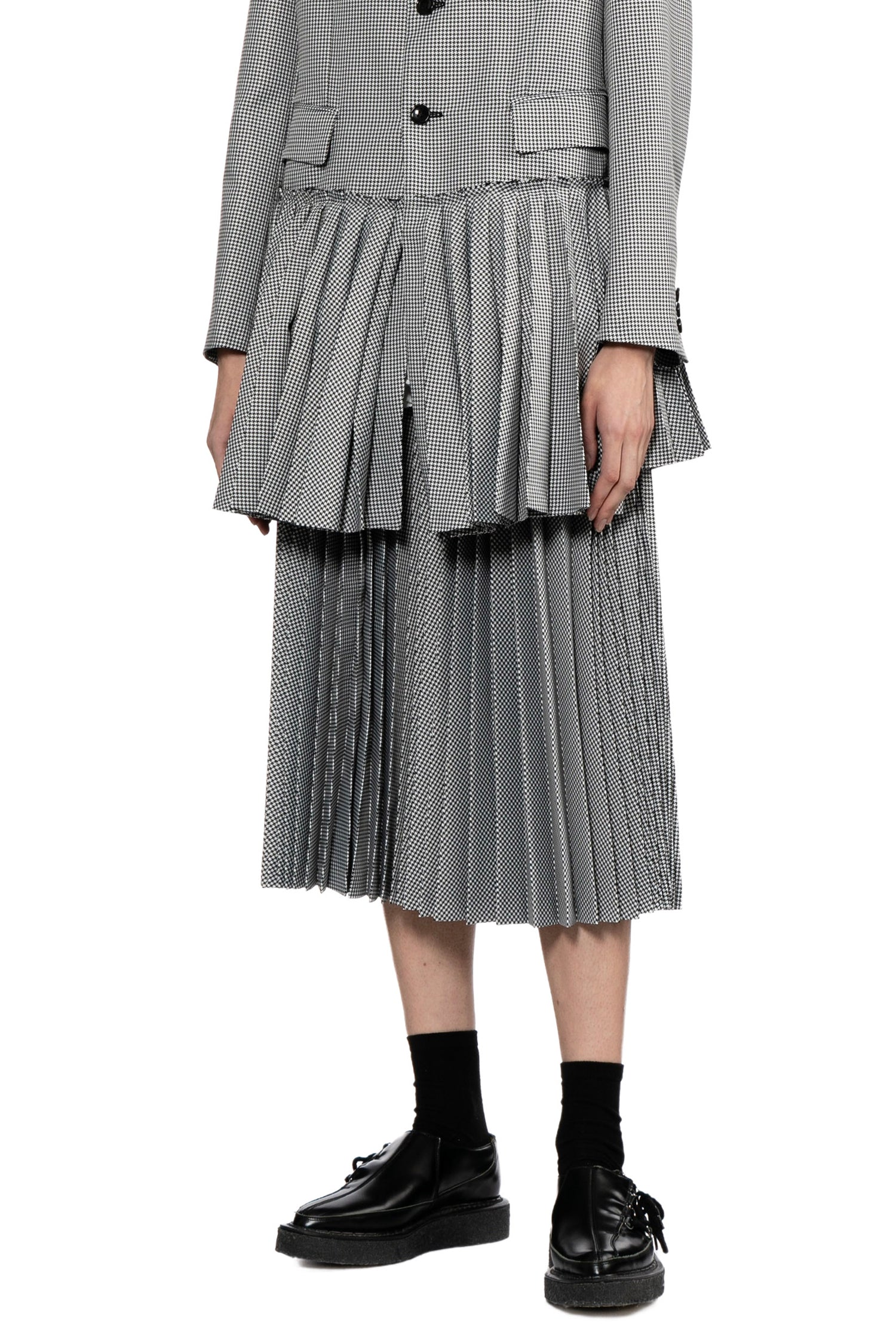 PLEATED MIDI SKIRT IN BLK/WHITE, SS26