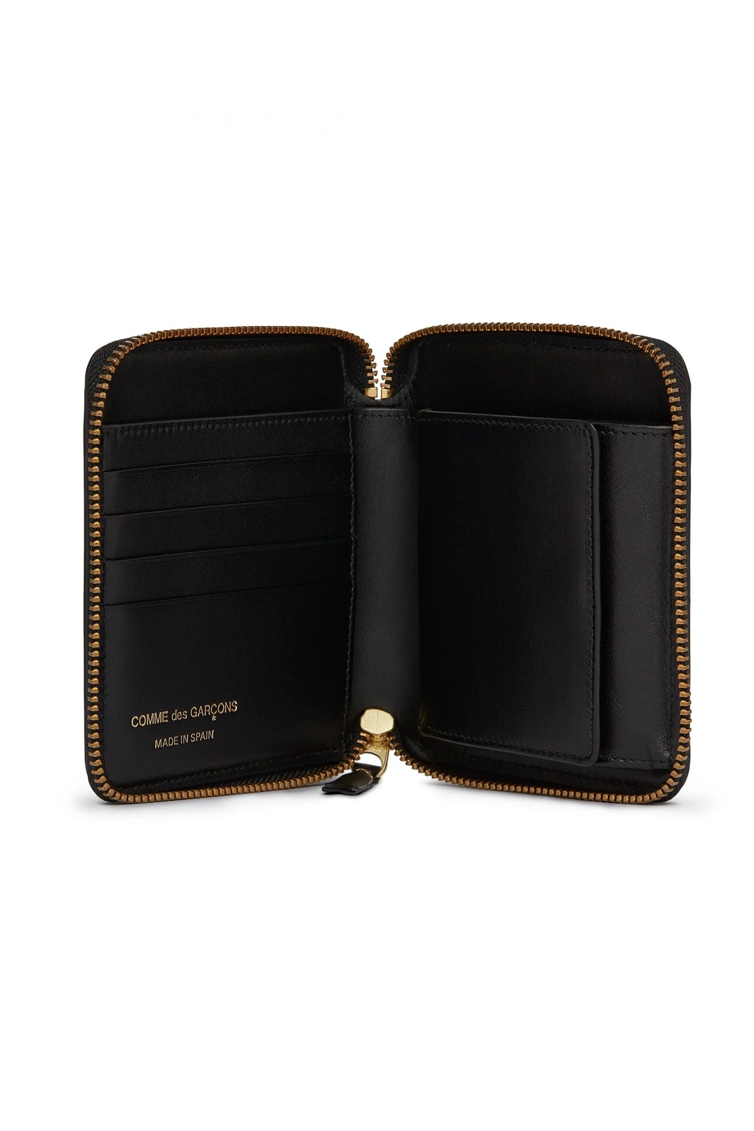 CLASSIC GROUP WALLET IN BLACK, W24