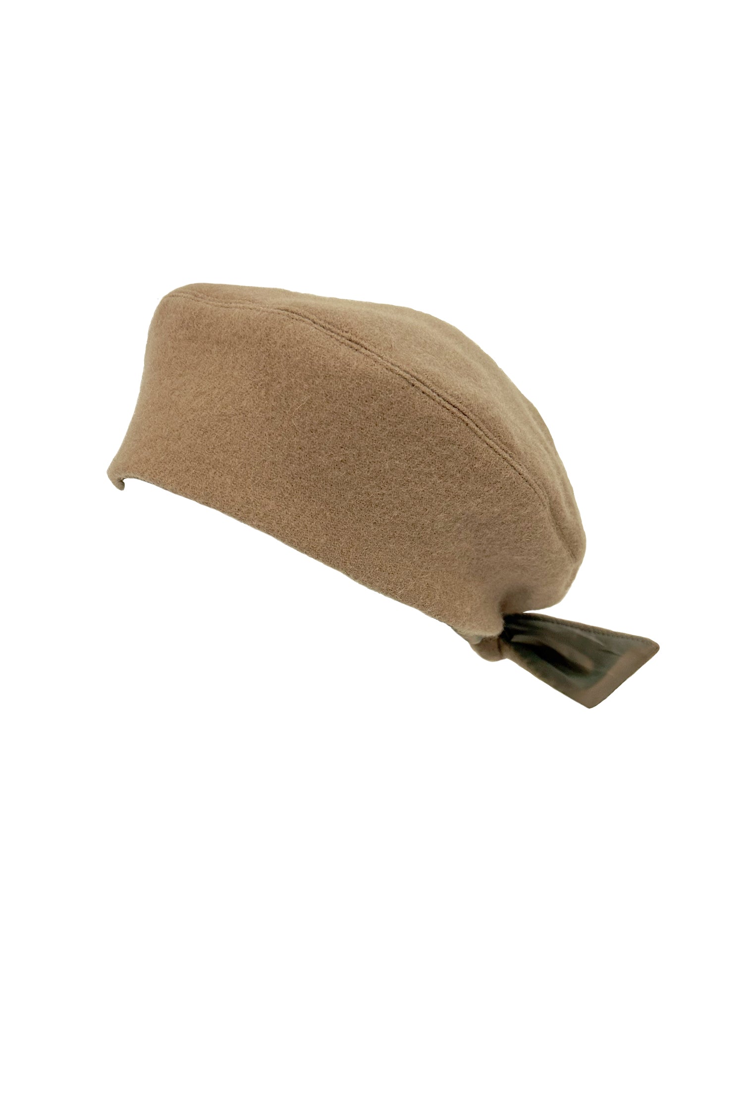BERET IN CLAY, W23