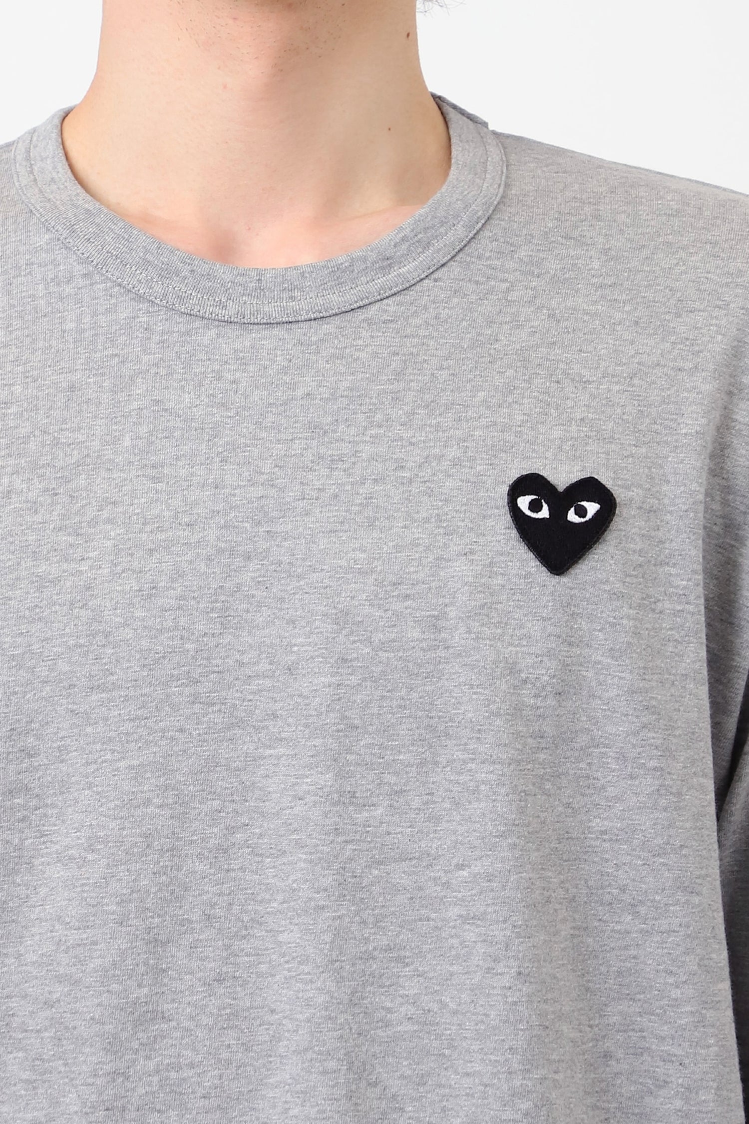 GREY L/S T-SHIRT WITH BLACK HEART, SS25