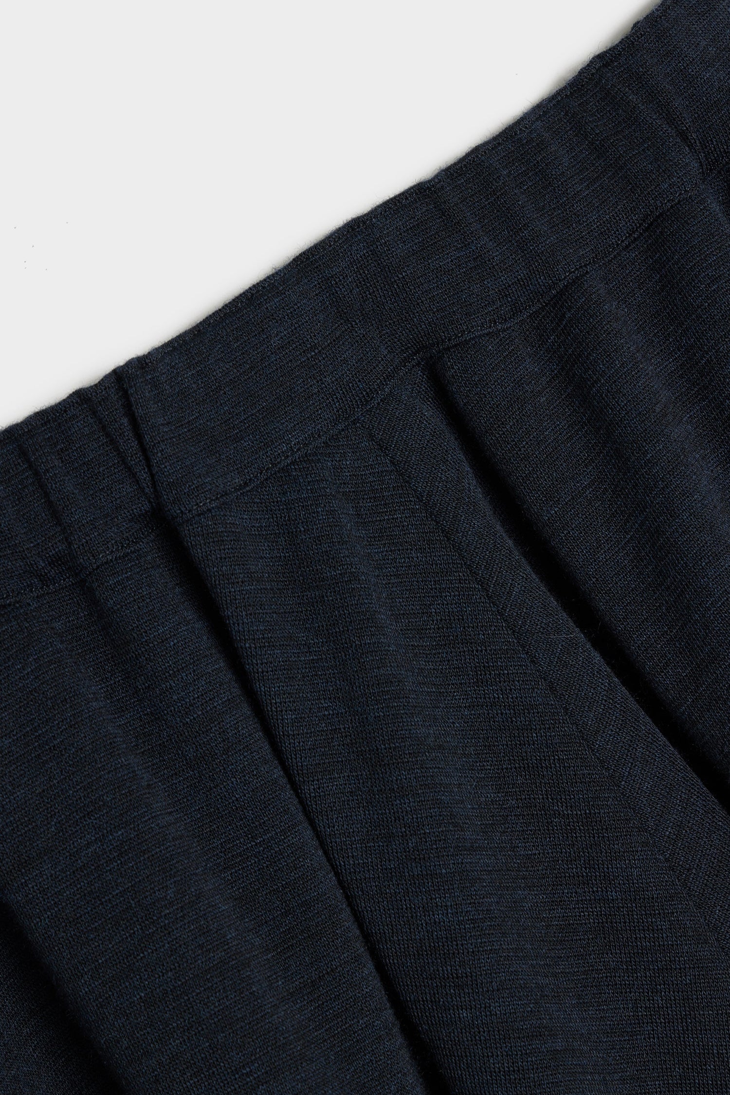 BALLOON SKIRT IN NAVY, W24/25