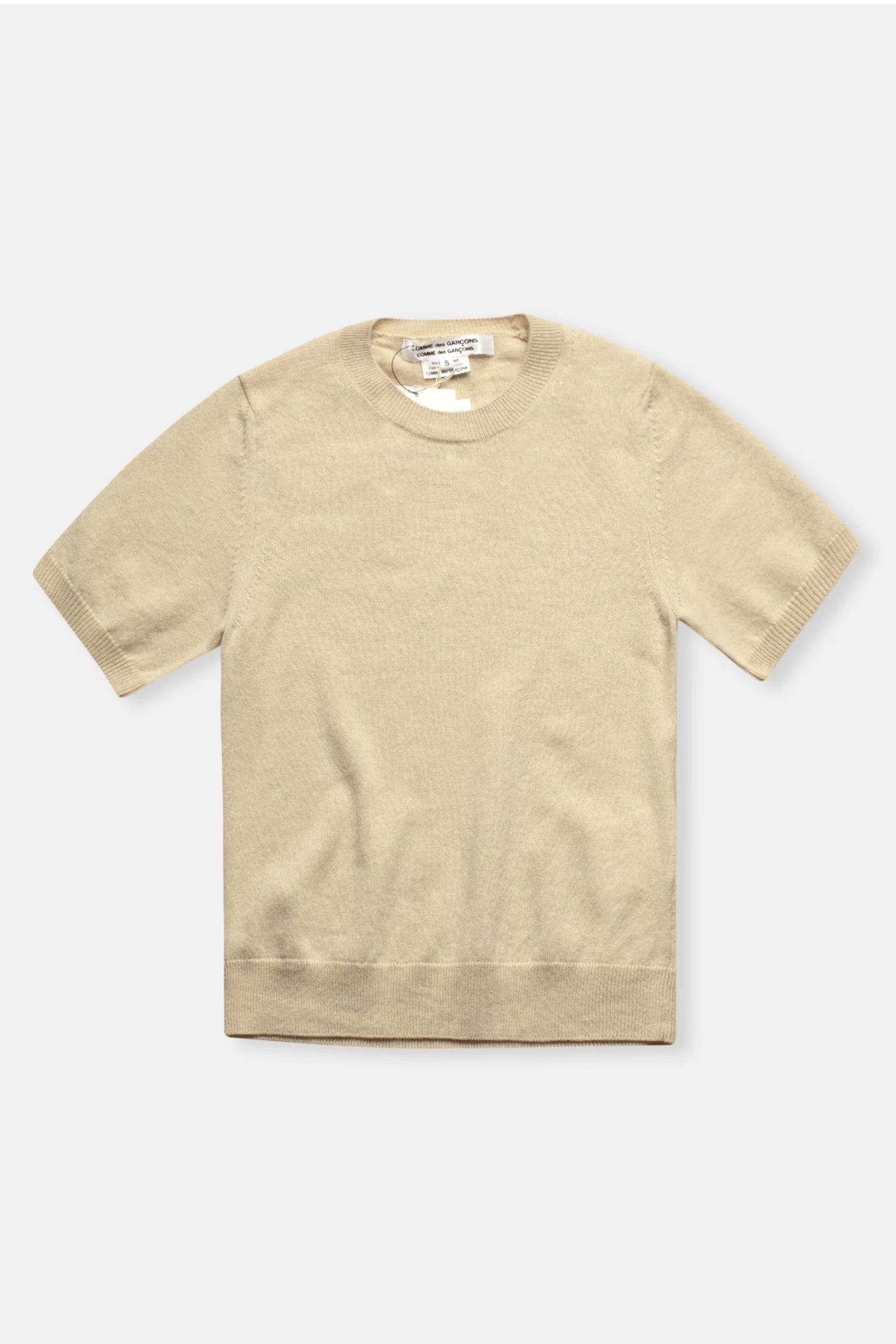 CASHMERE SHORT SLEEVE SWEATER IN BEIGE, SS25
