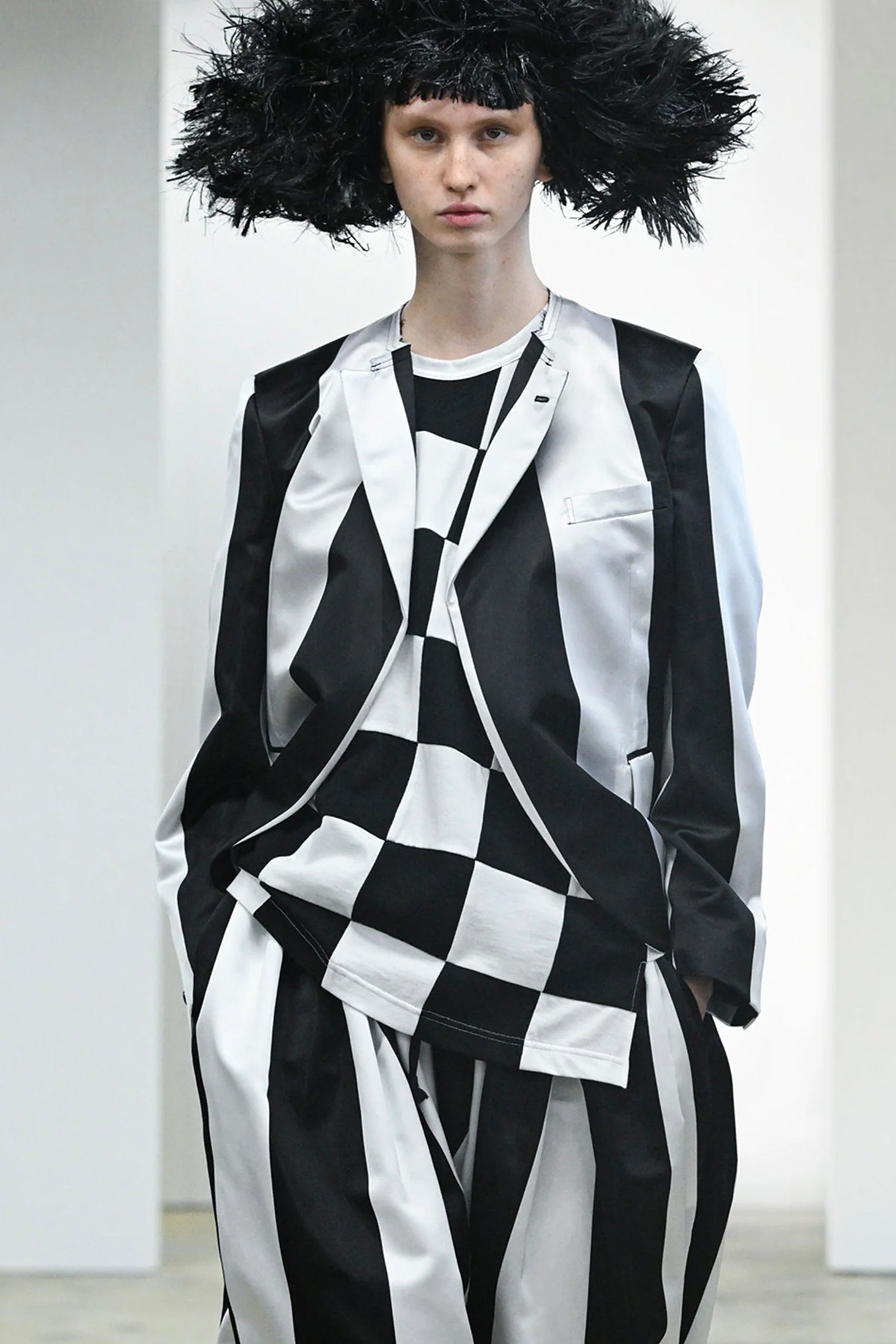 CHECKERED T-SHIRT IN BLK/WHT, SS25